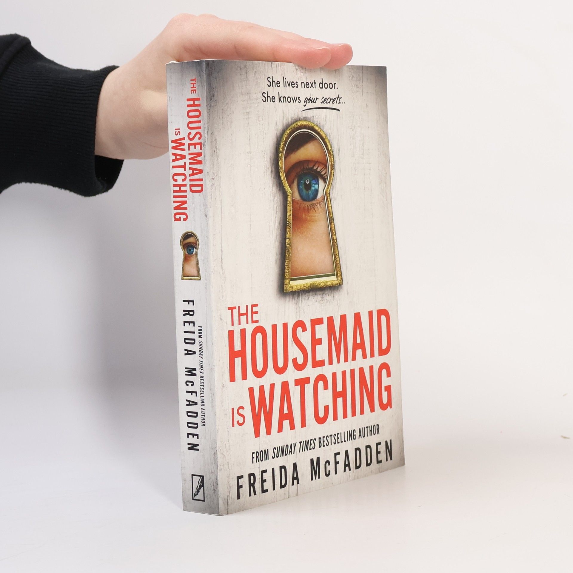 Freida McFadden The Housemaid Is Watching