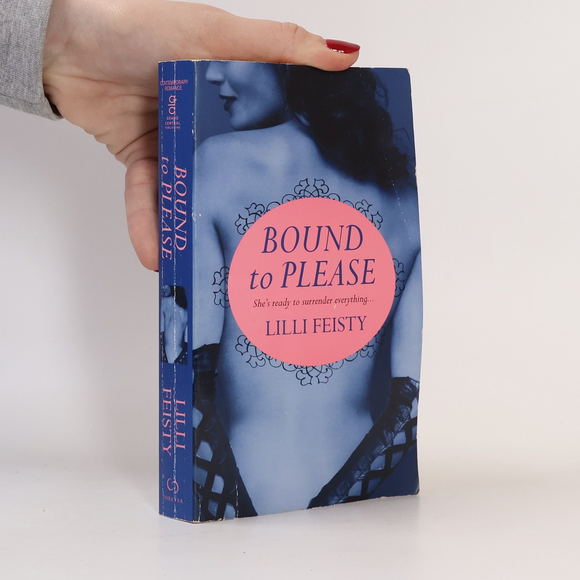 Lilli Feisty Bound to Please