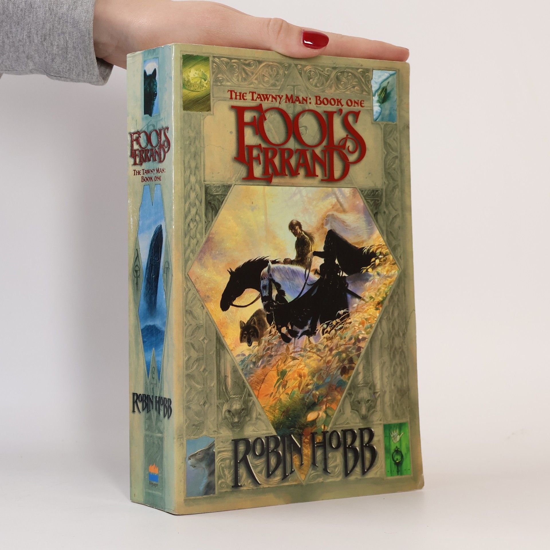 Robin Hobb The Tawny Man Trilogy - 1: Fool's Errand