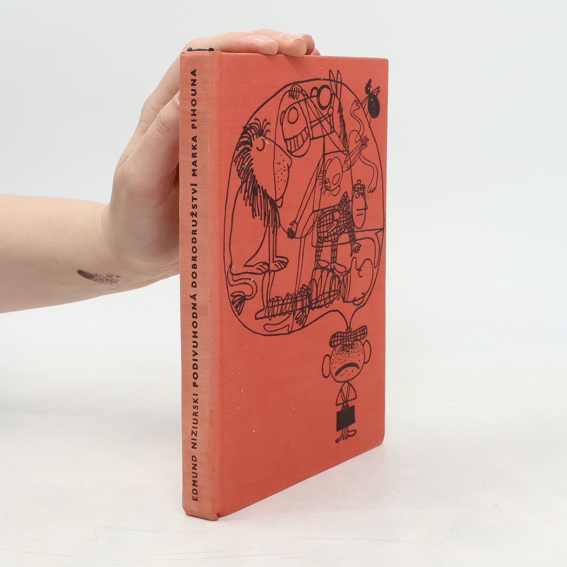 Edmund Niziurski Podivuhodná dobrodružství Marka Pihouna