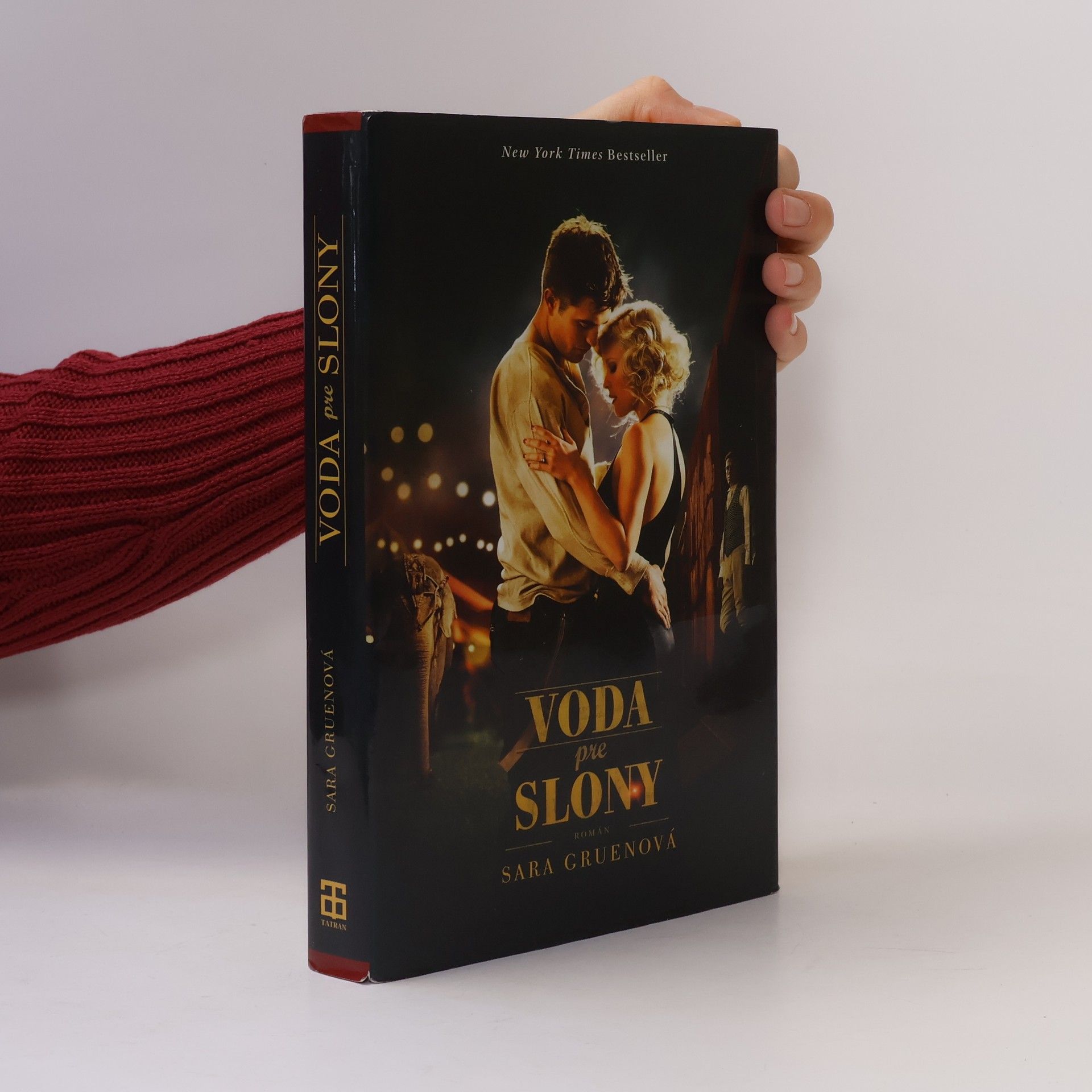 Sara Gruen Voda pre slony