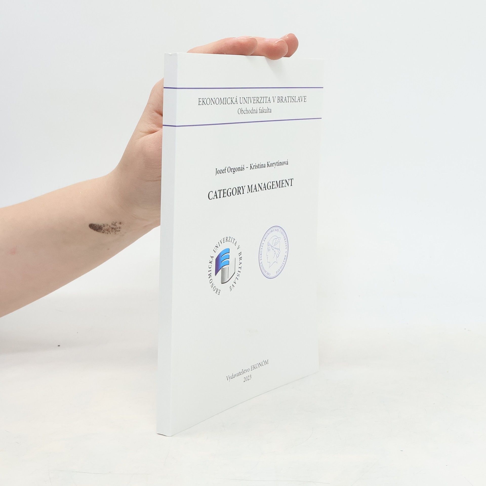 Kristína Korytinová Category management