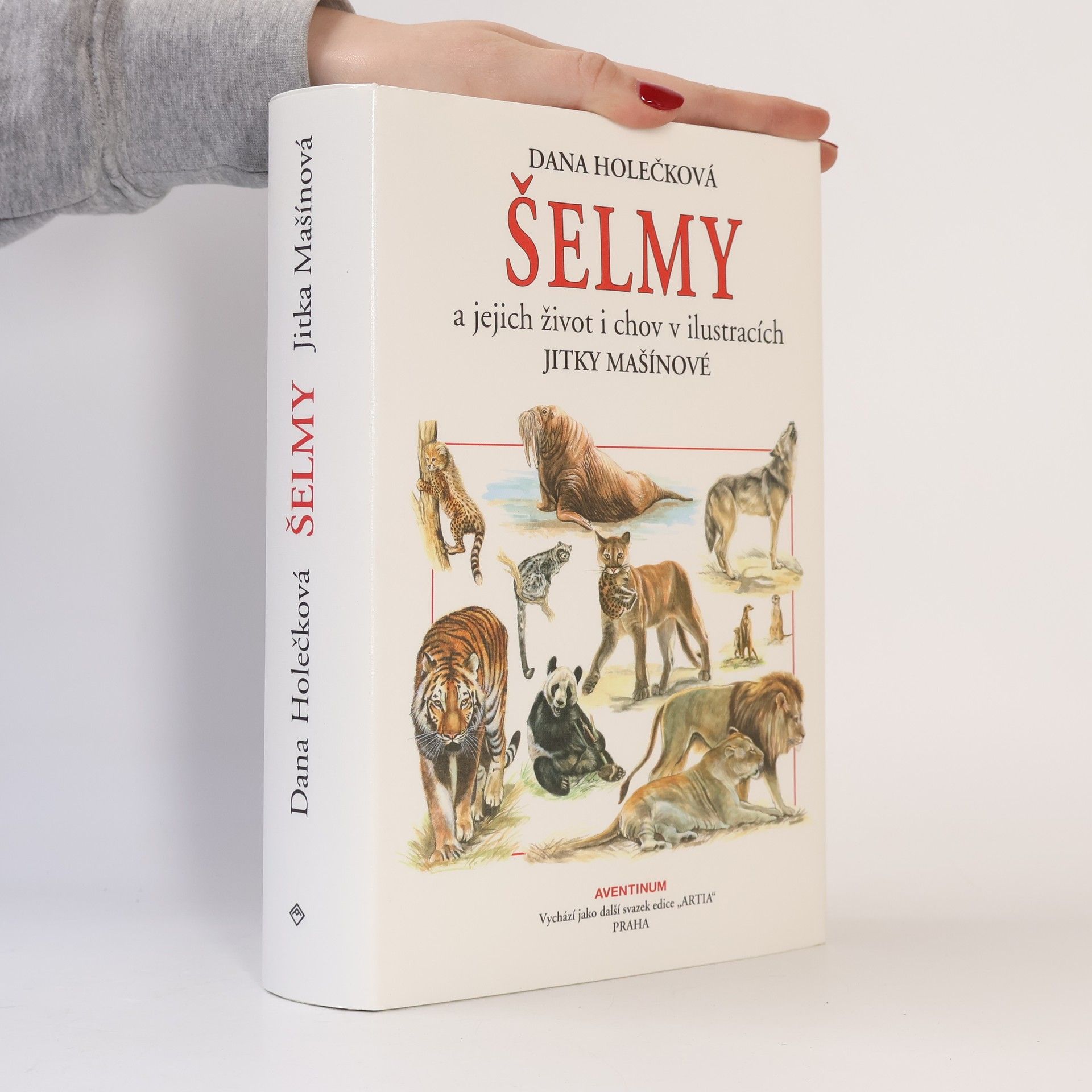 Dana Holečková Šelmy a jejich chov v ilustracích Jitky Mašínové