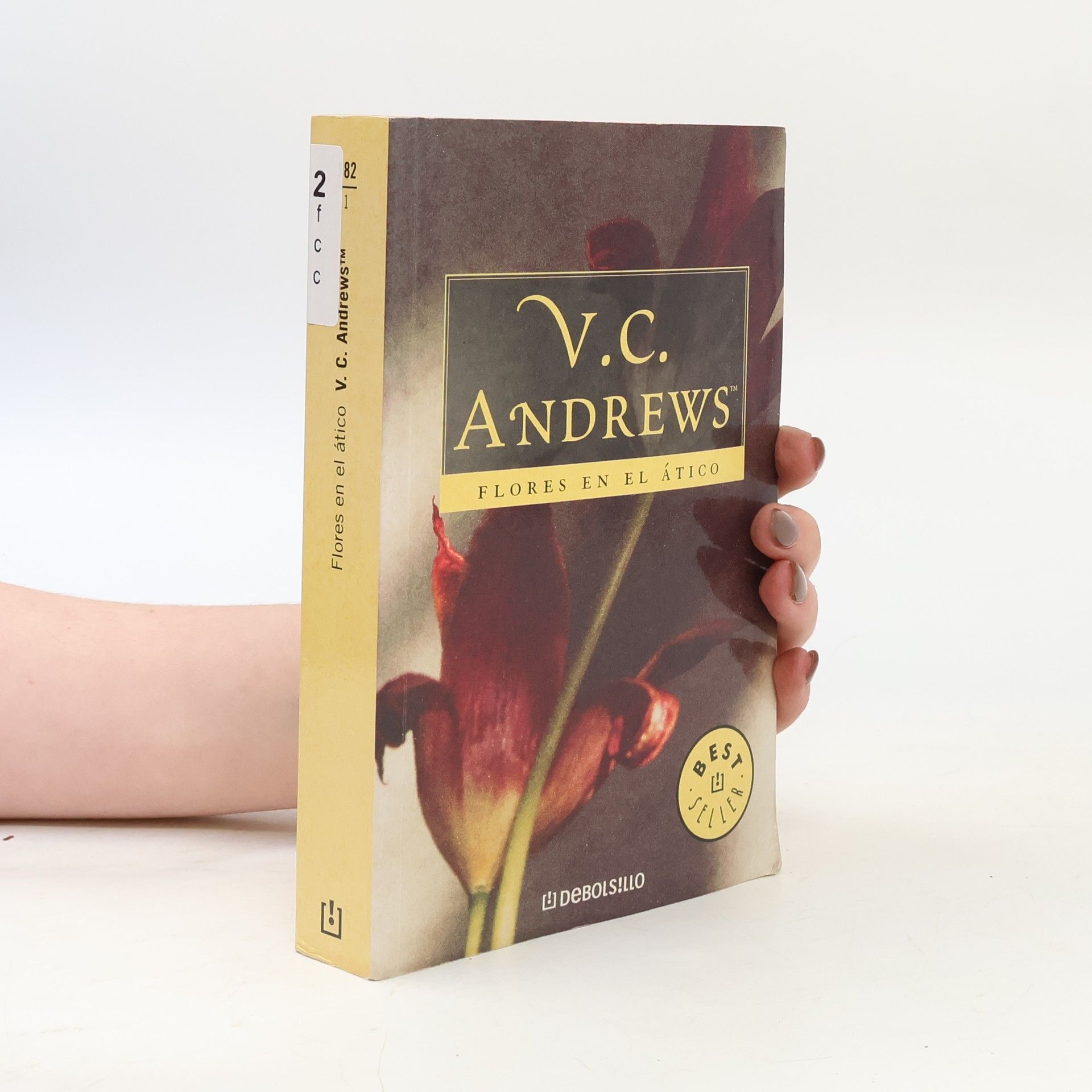 V. C. Andrews Flores en el ático