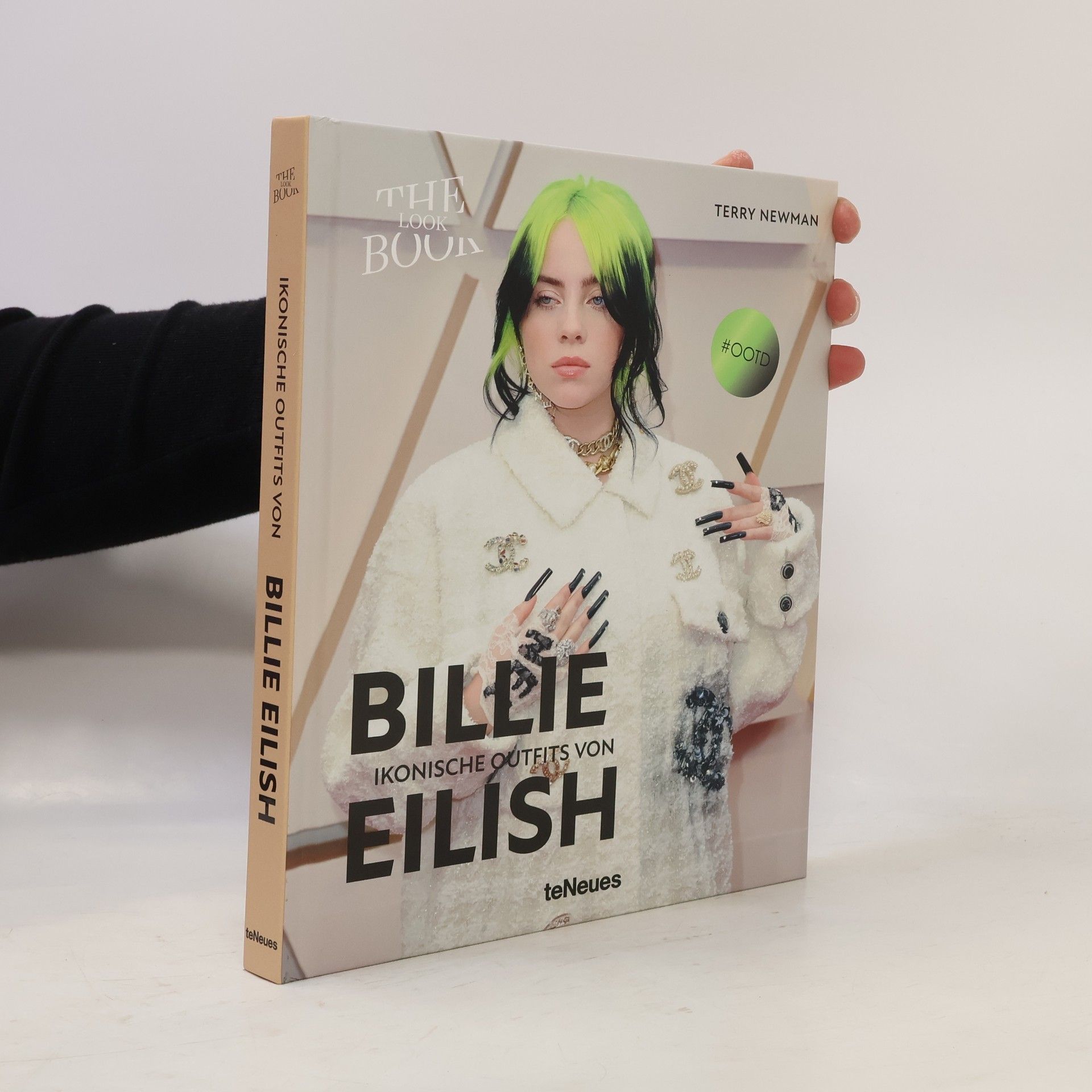 Terry Newman Ikonische Outfits von Billie Eilish