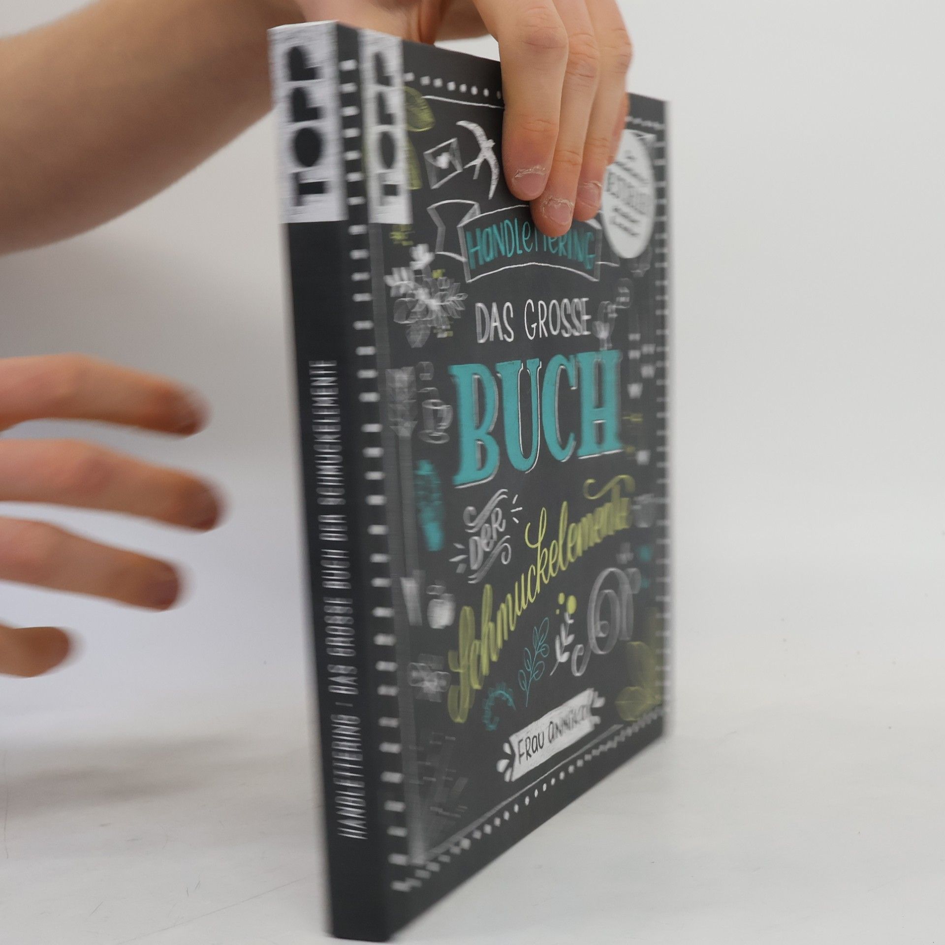 Frau Annika Handlettering. Das große Buch der Schmuckelemente