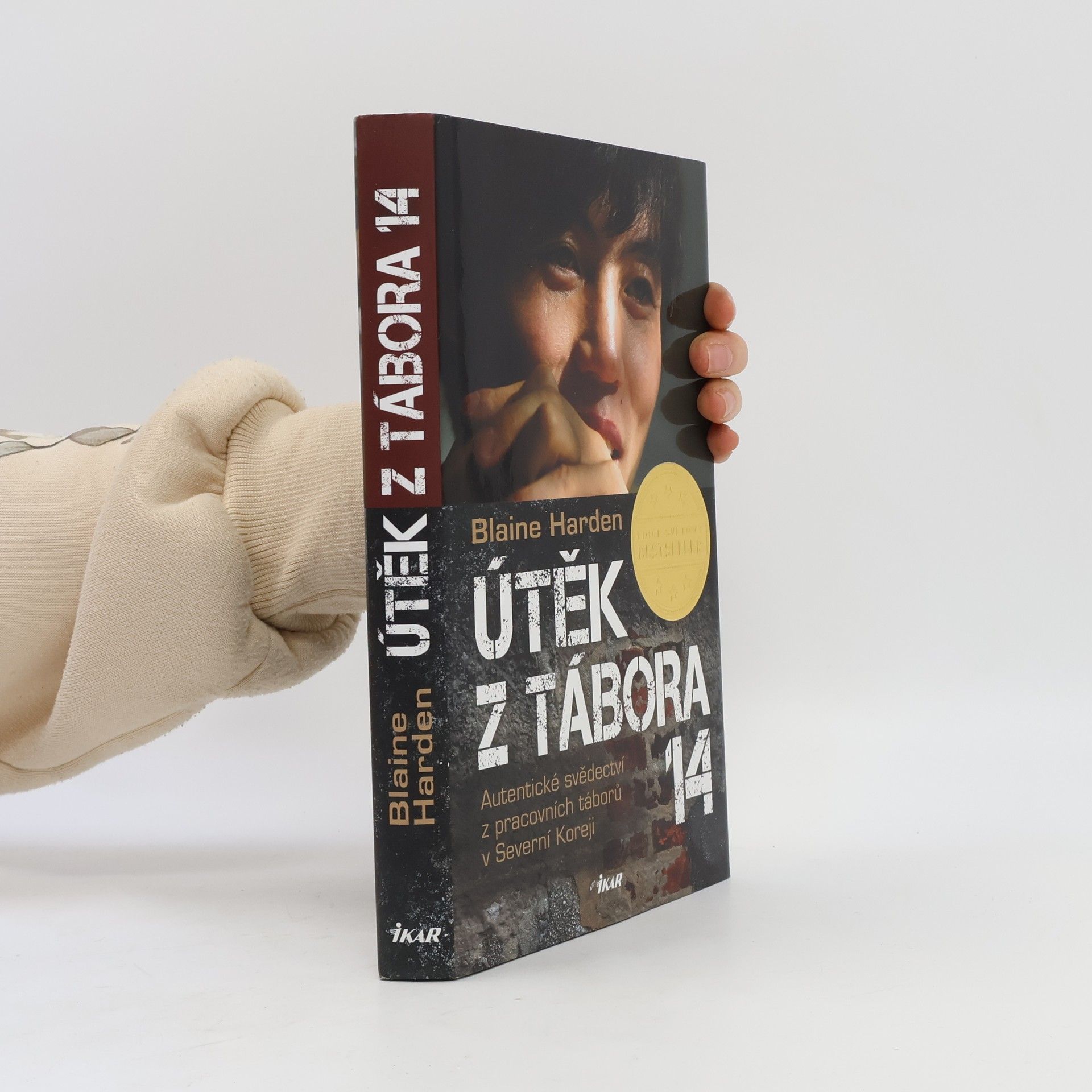 Blaine Harden Útěk z Tábora 14