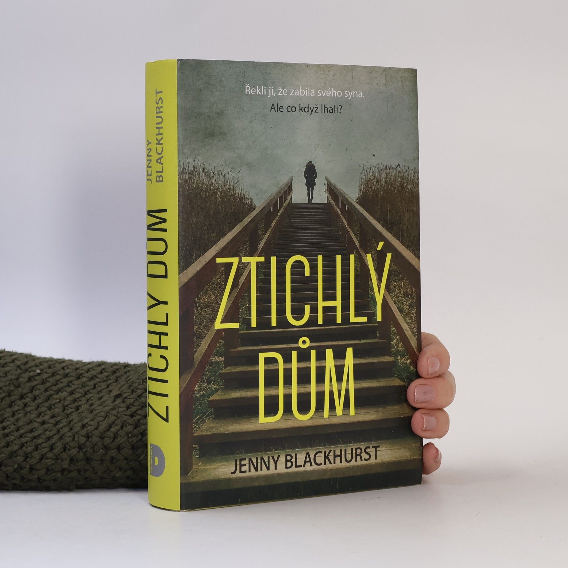 Jenny Blackhurst Ztichlý dům