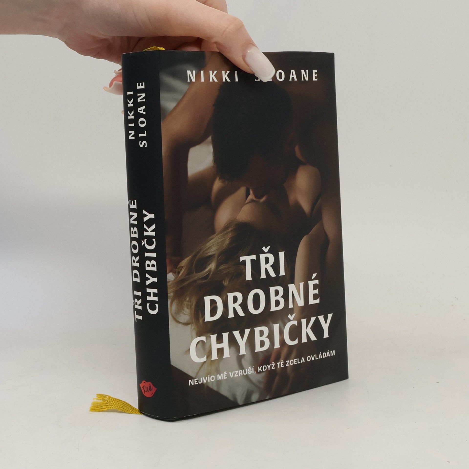 Nikki Sloane Tři drobné chybičky