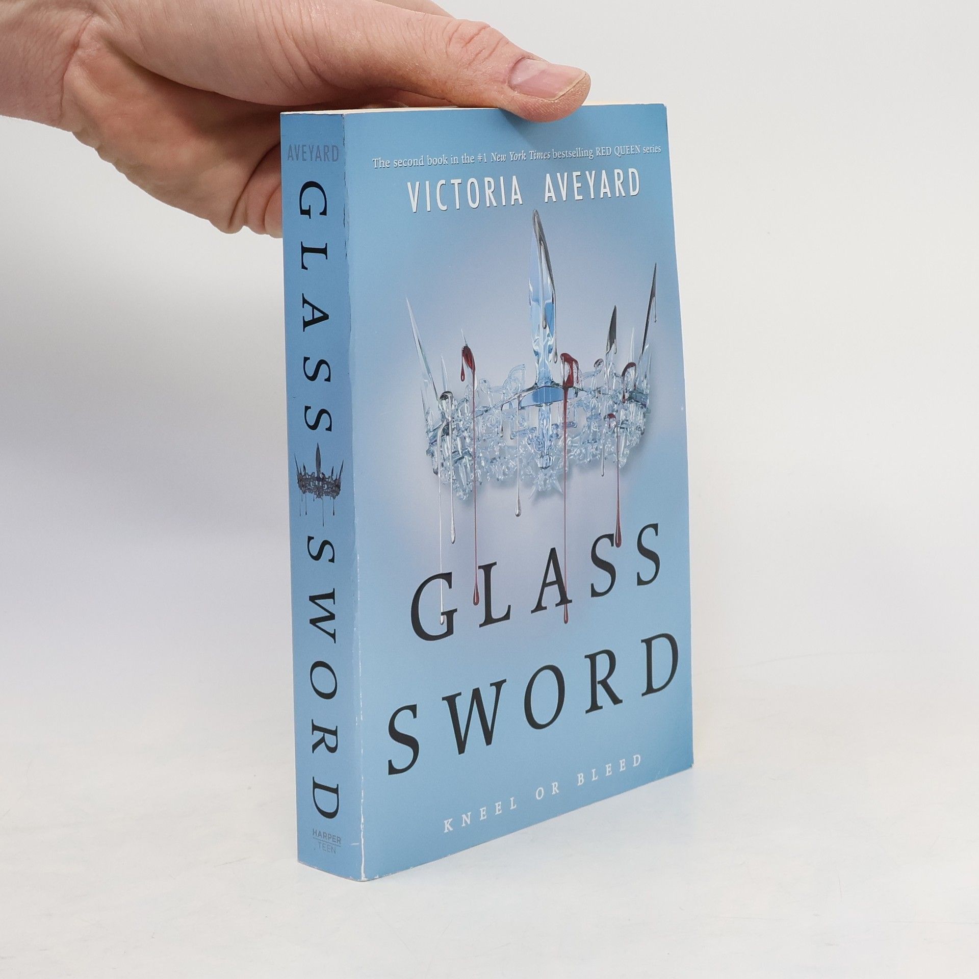 Victoria Aveyard Glass Sword