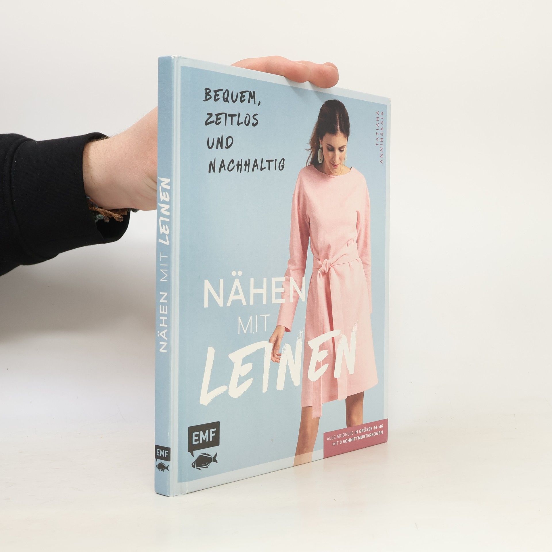 Tatiana Anninskaia Nähen mit Leinen