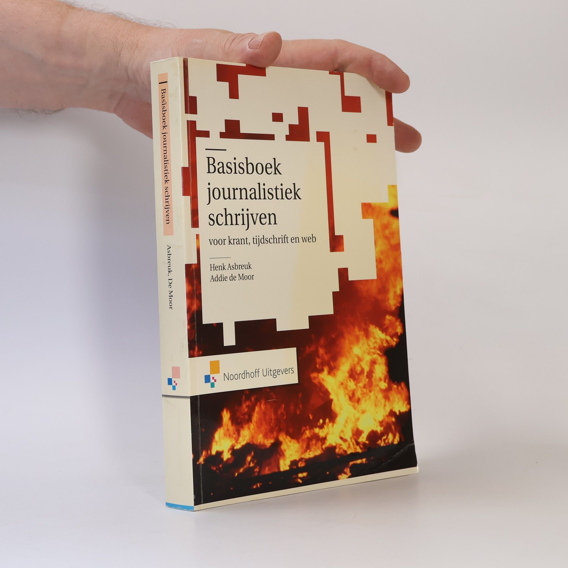 Addie de Moor Basisboek journalistiek schrijven