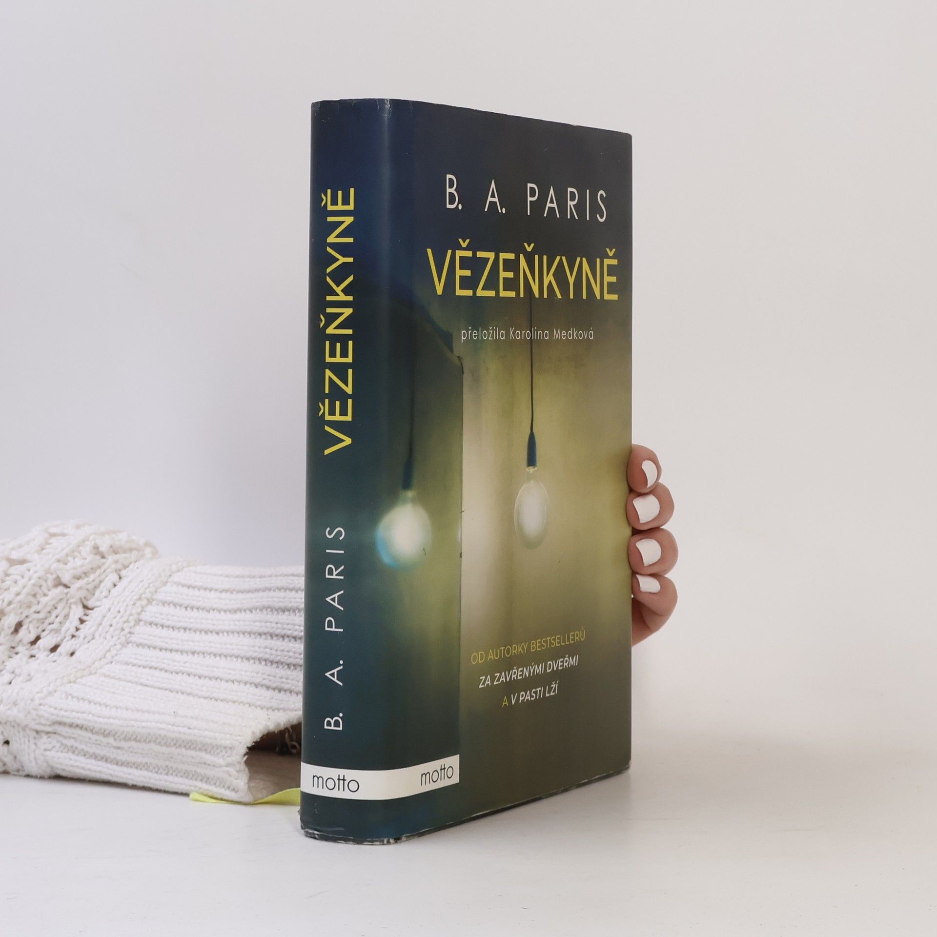 B.A. Paris Vězenkyně