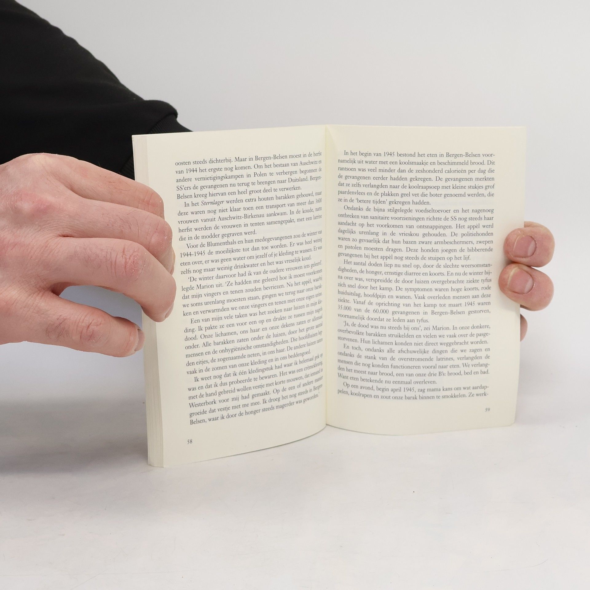 Marion Blumenthal Lazan Holocaust Bibliotheek: Vier gelijke stenen