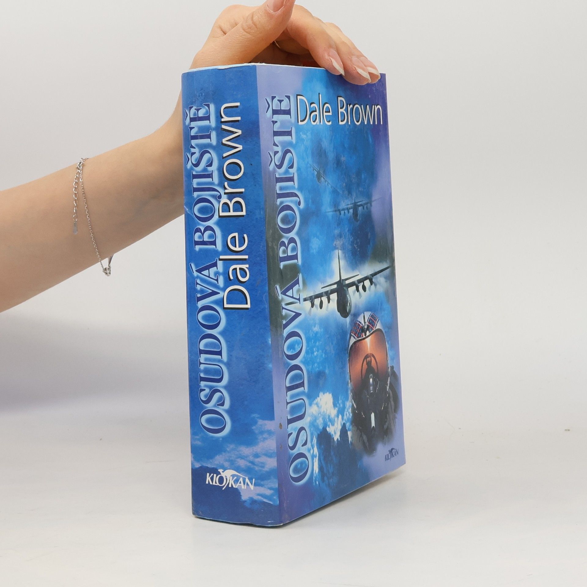 Dale Brown Osudová bojiště