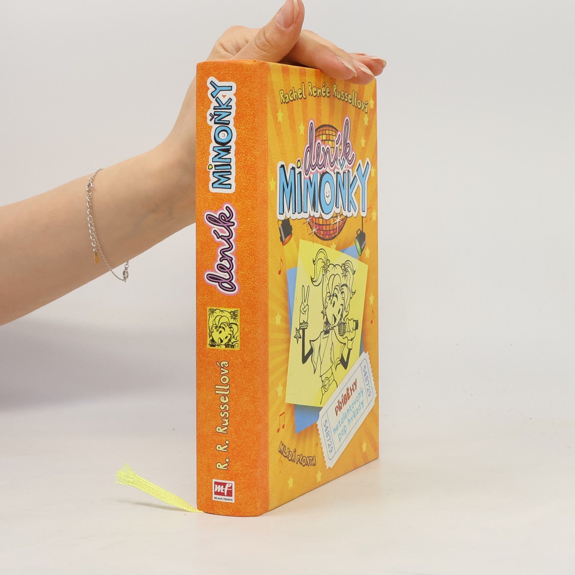 Deník mimoňky 3. Příběhy netalentovaný pop hvězdy