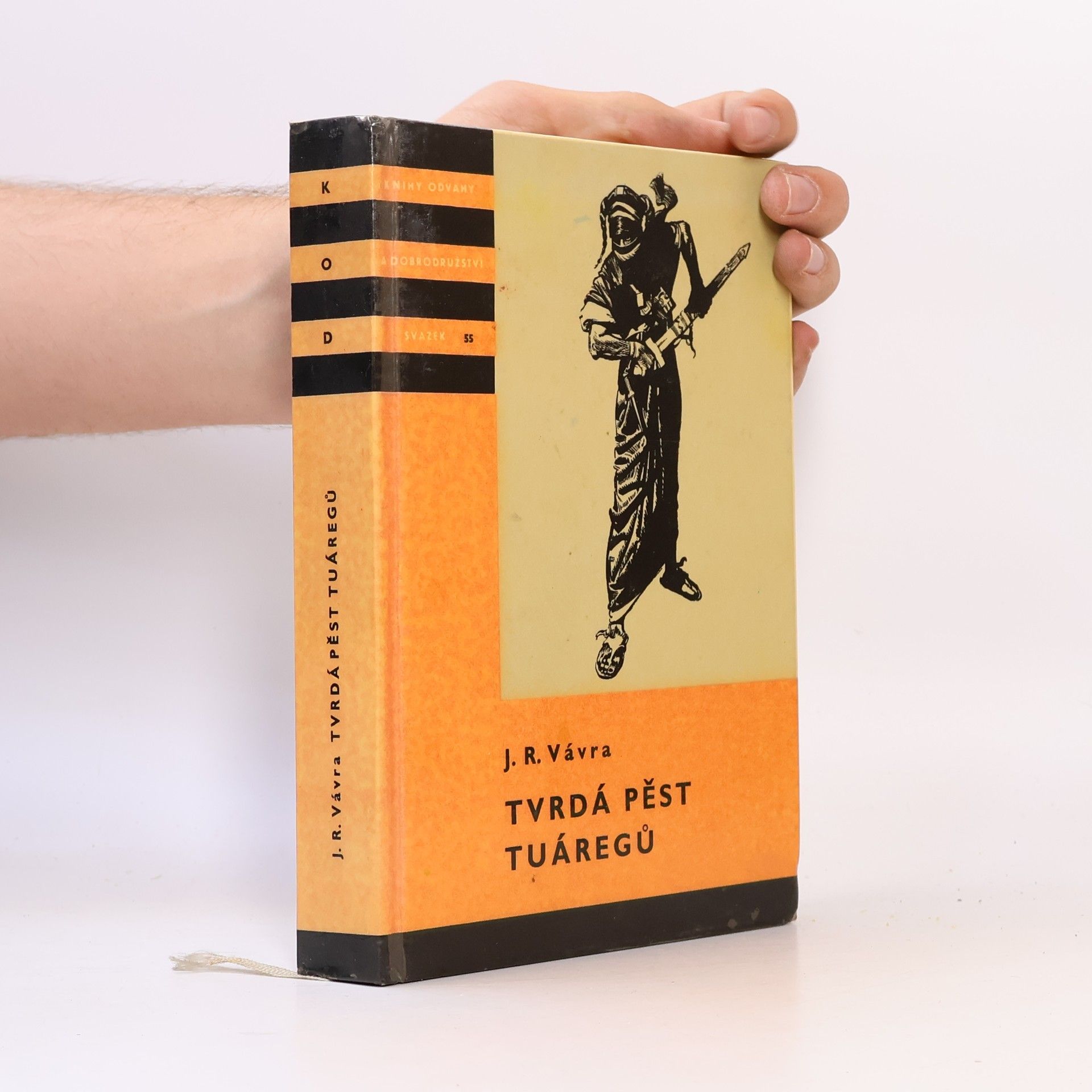 Jaroslav Raimund Vávra Tvrdá pěst Tuáregů