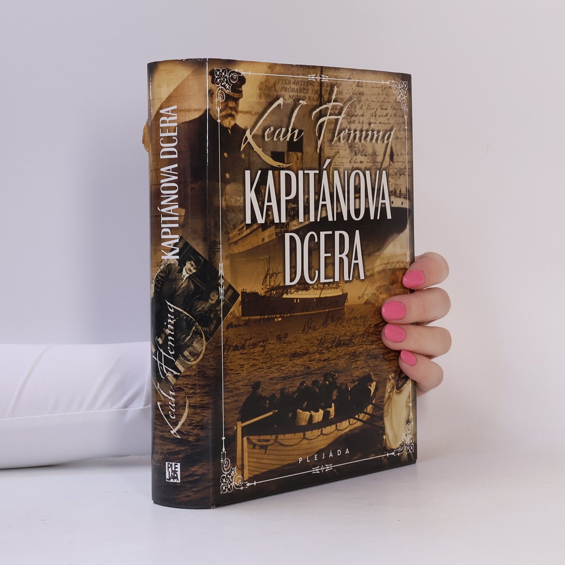 Leah Fleming Kapitánova dcera