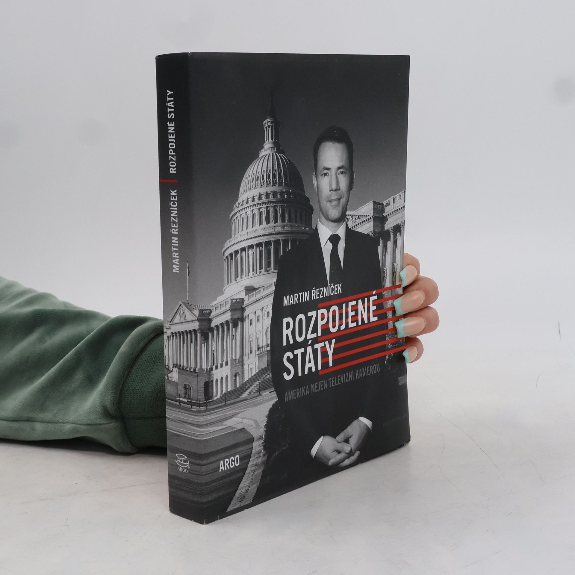 Martin Řezníček Rozpojené státy: Amerika nejen televizní kamerou