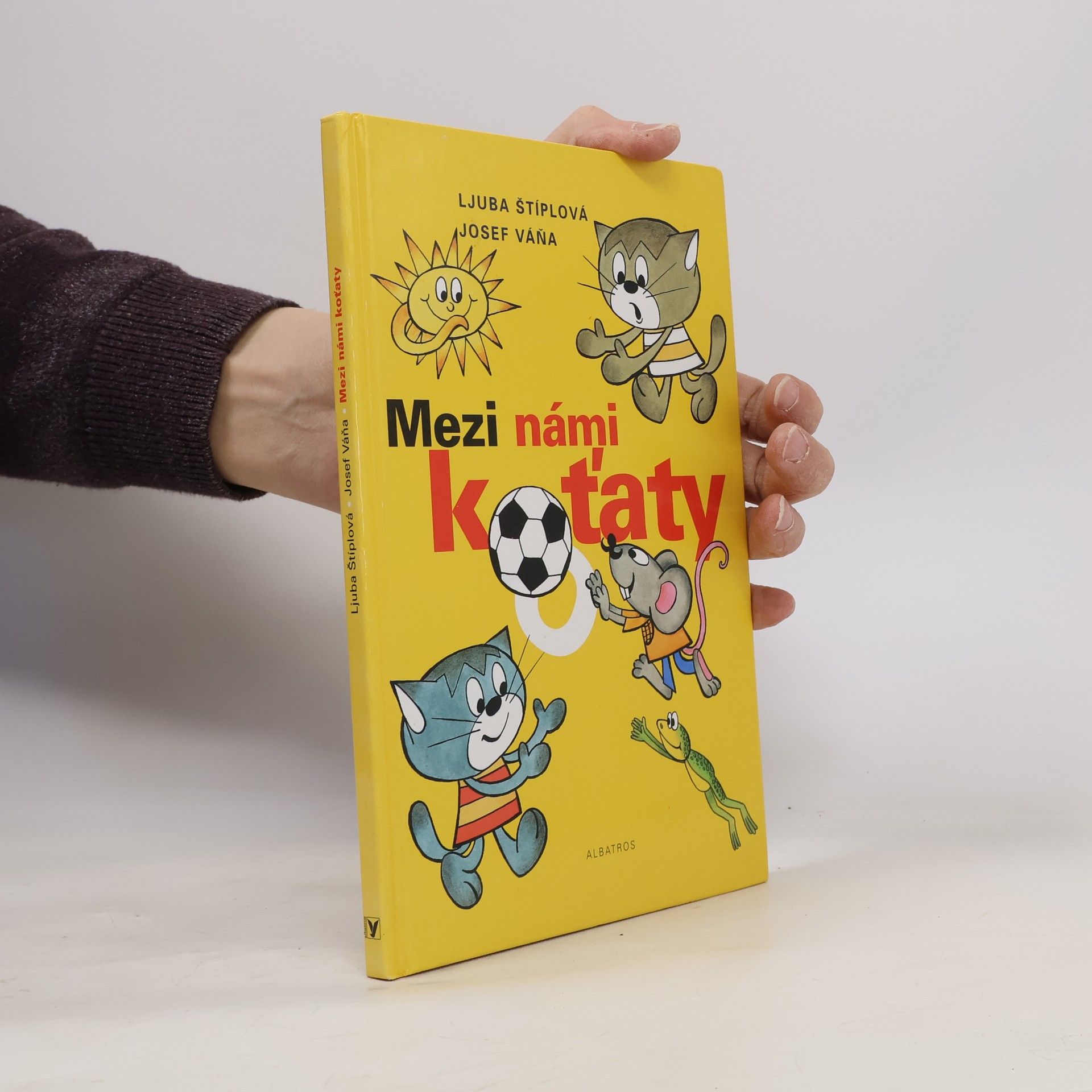 Ljuba Štíplová Mezi námi koťaty