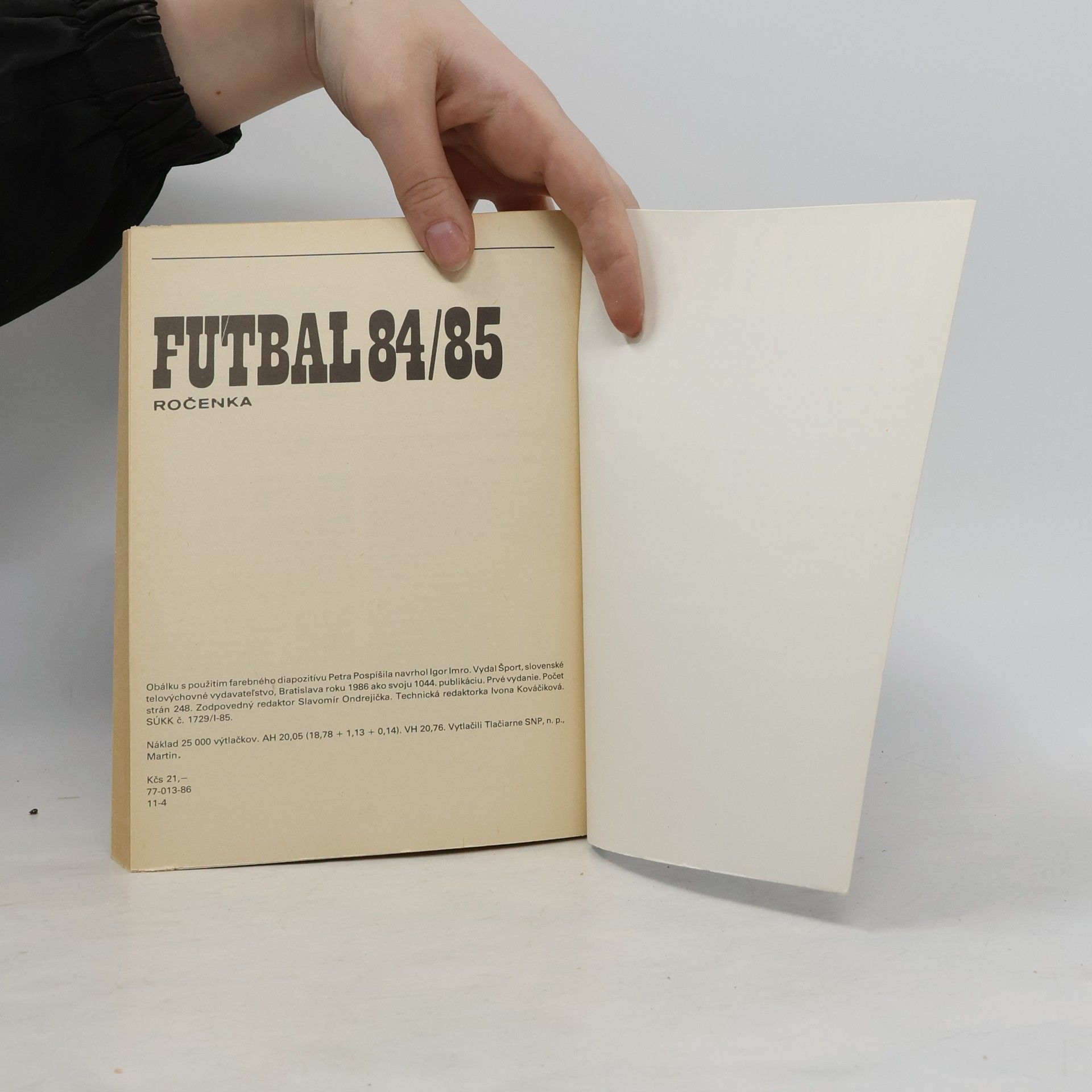 Autorenkollektiv Futbal 84/85