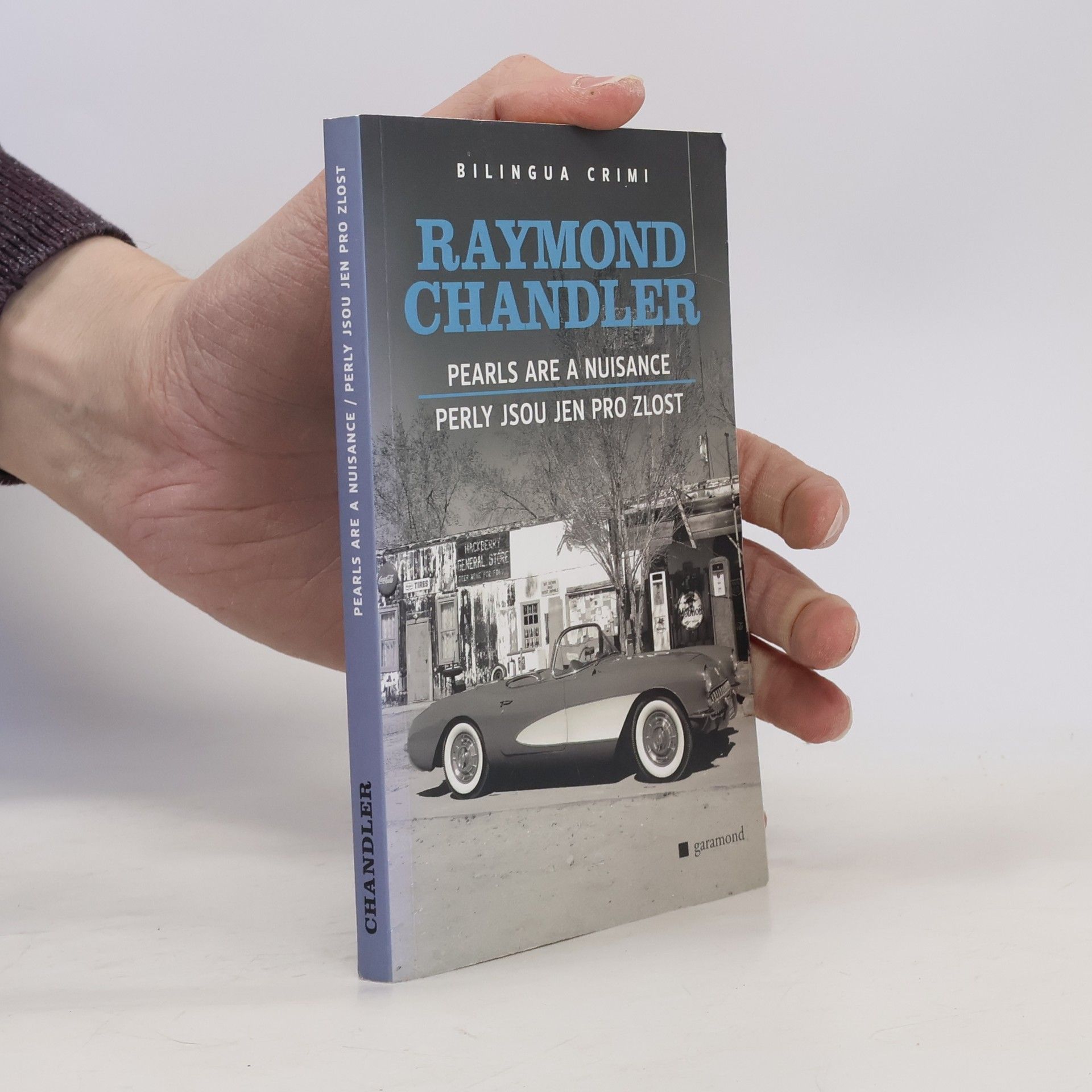 Tomáš Kotrba Pearls are a nuisance = Perly jsou jen pro zlost