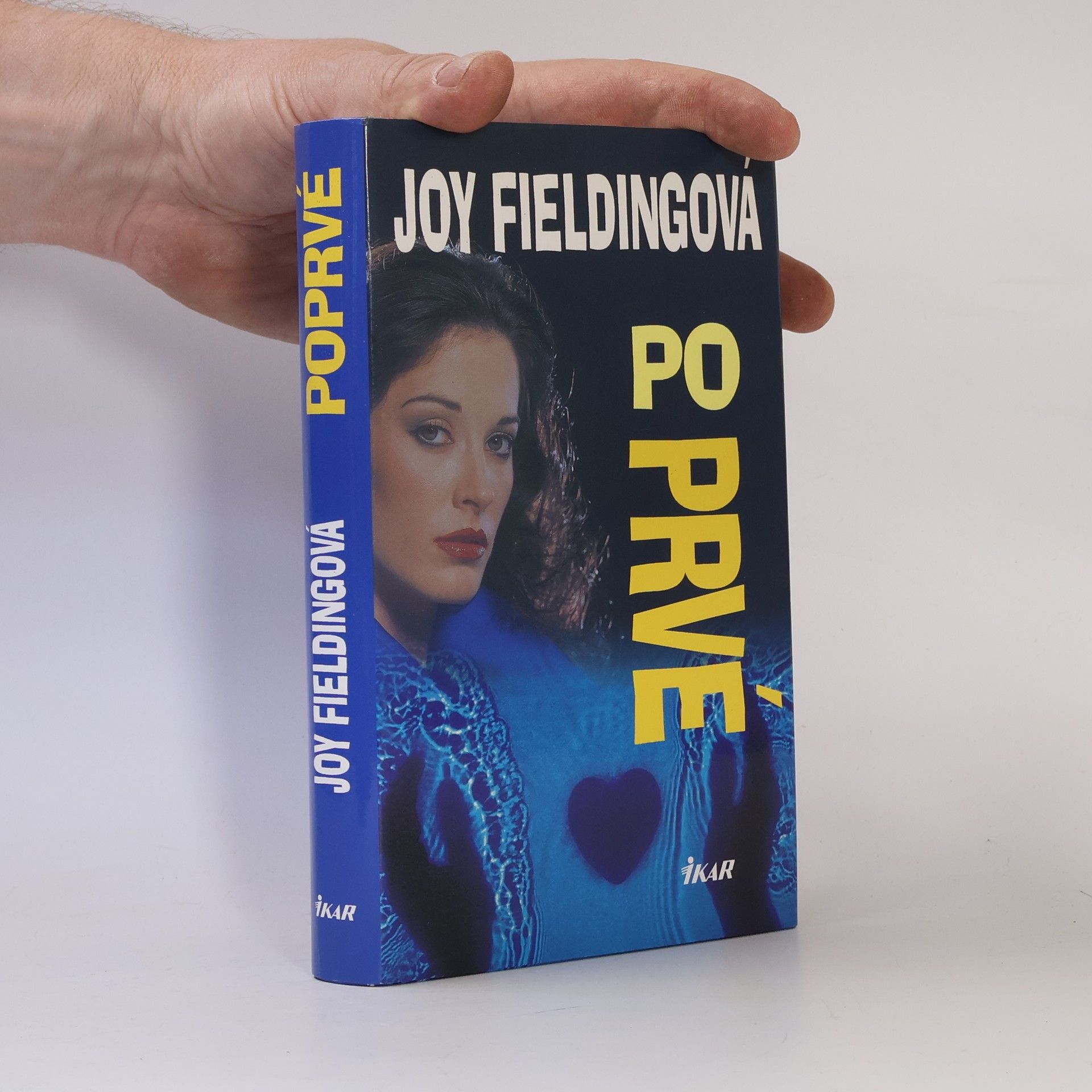 Joy Fielding Poprvé