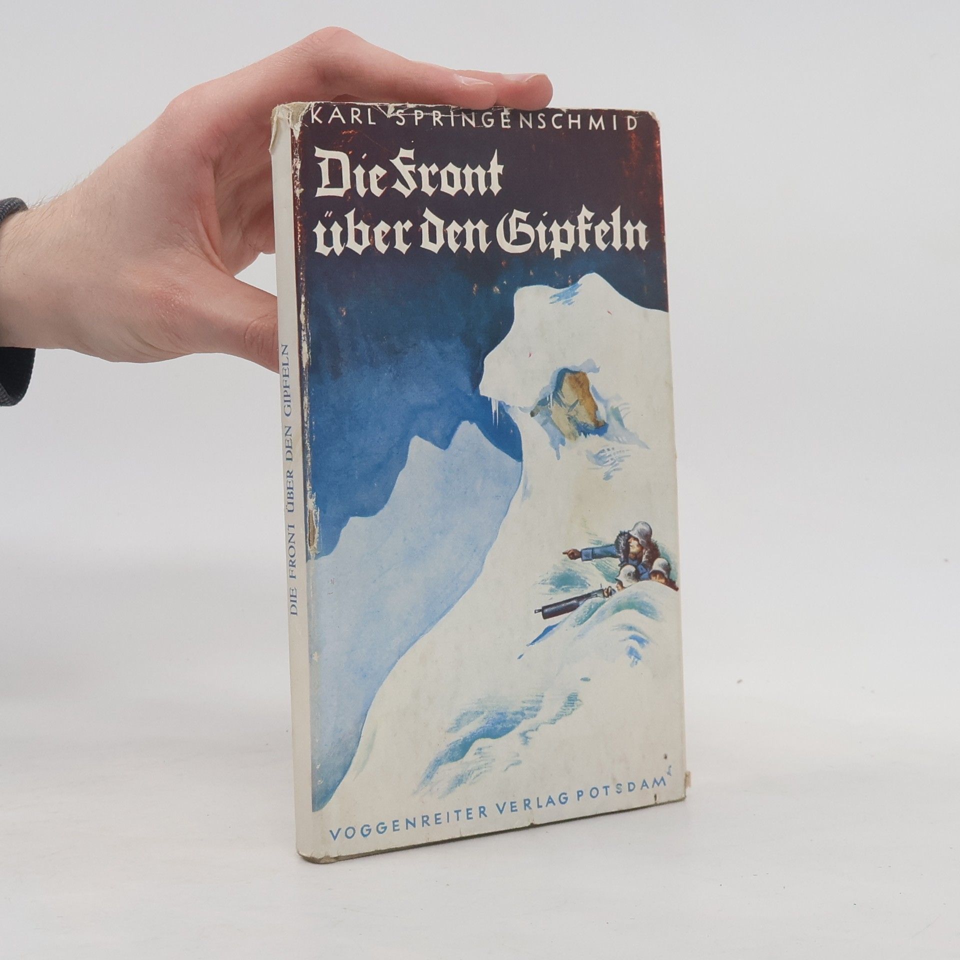 Die Front über den Gipfeln