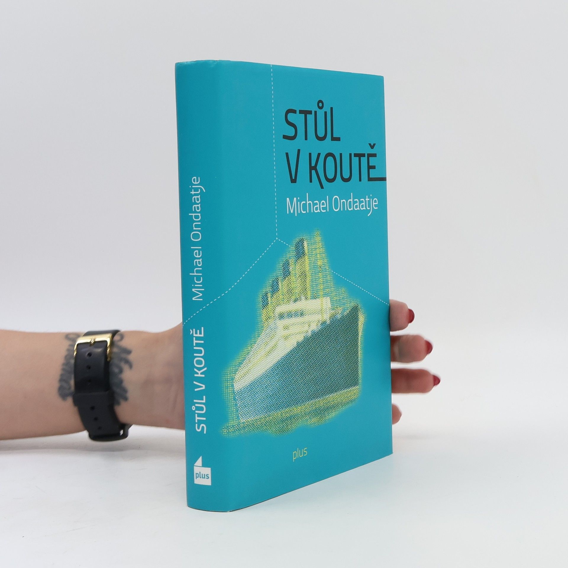 Michael Ondaatje Stůl v koutě