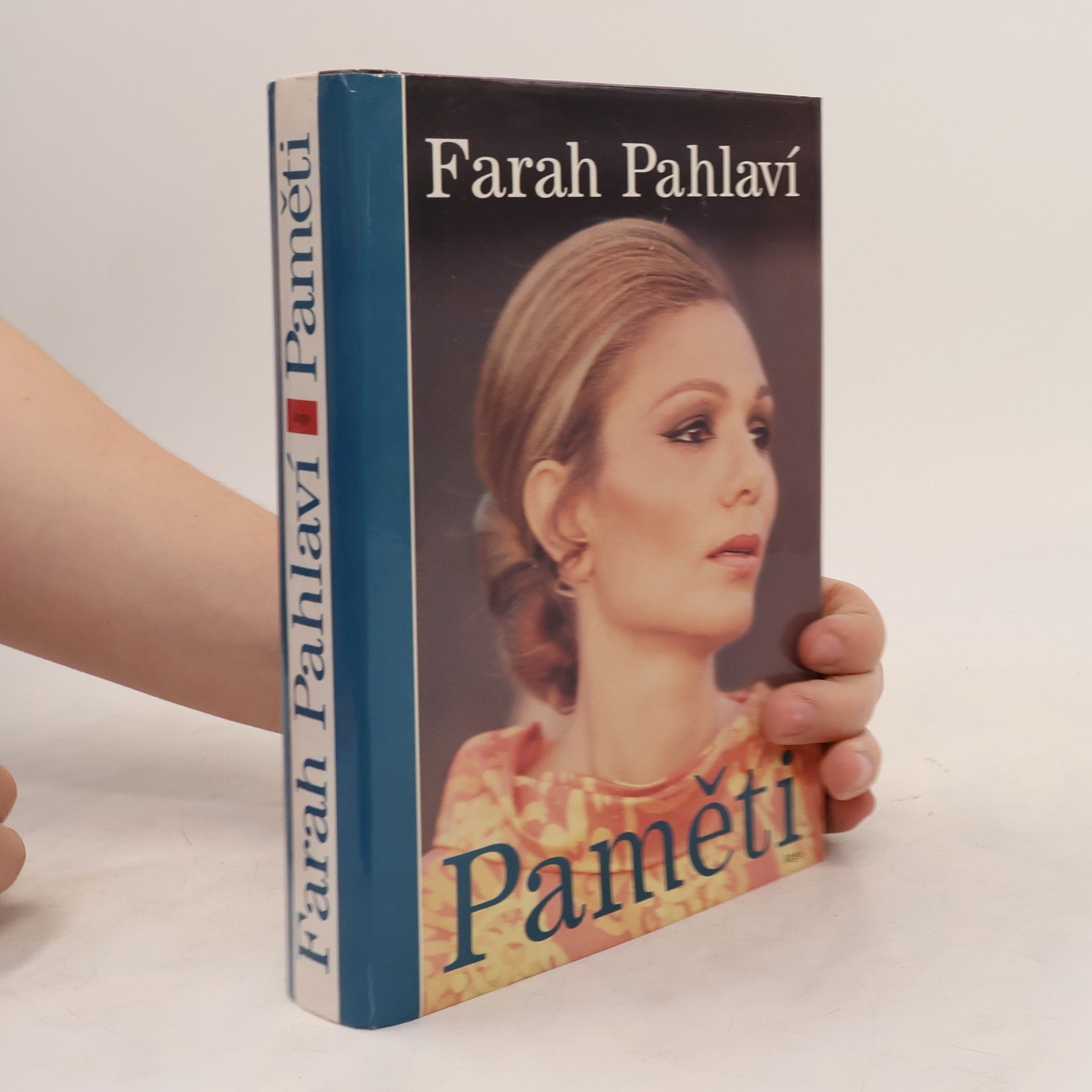 Farah Pahlaví Paměti