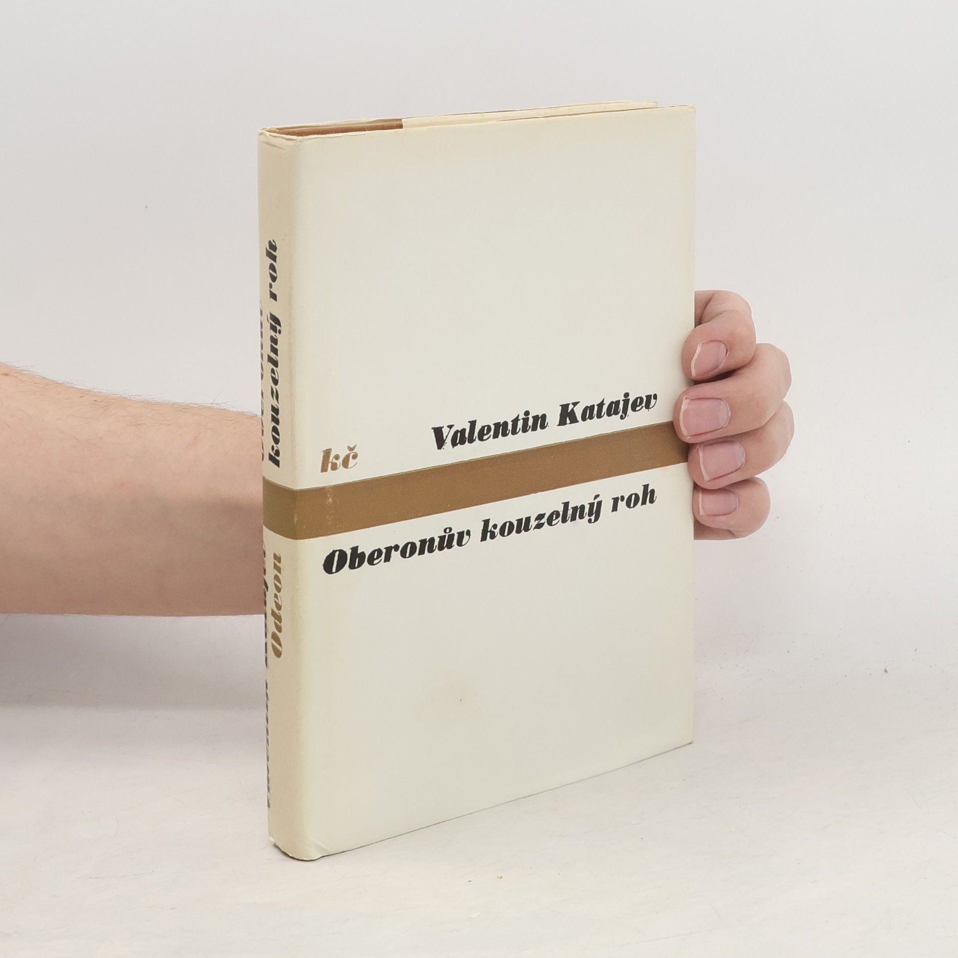 Valentin Petrovič Katajev Oberonův kouzelný roh