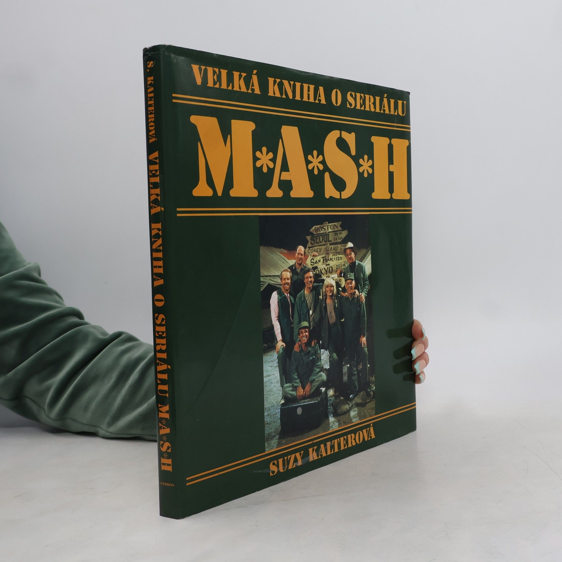 Suzy Kalter Velká kniha o seriálu M*A*S*H