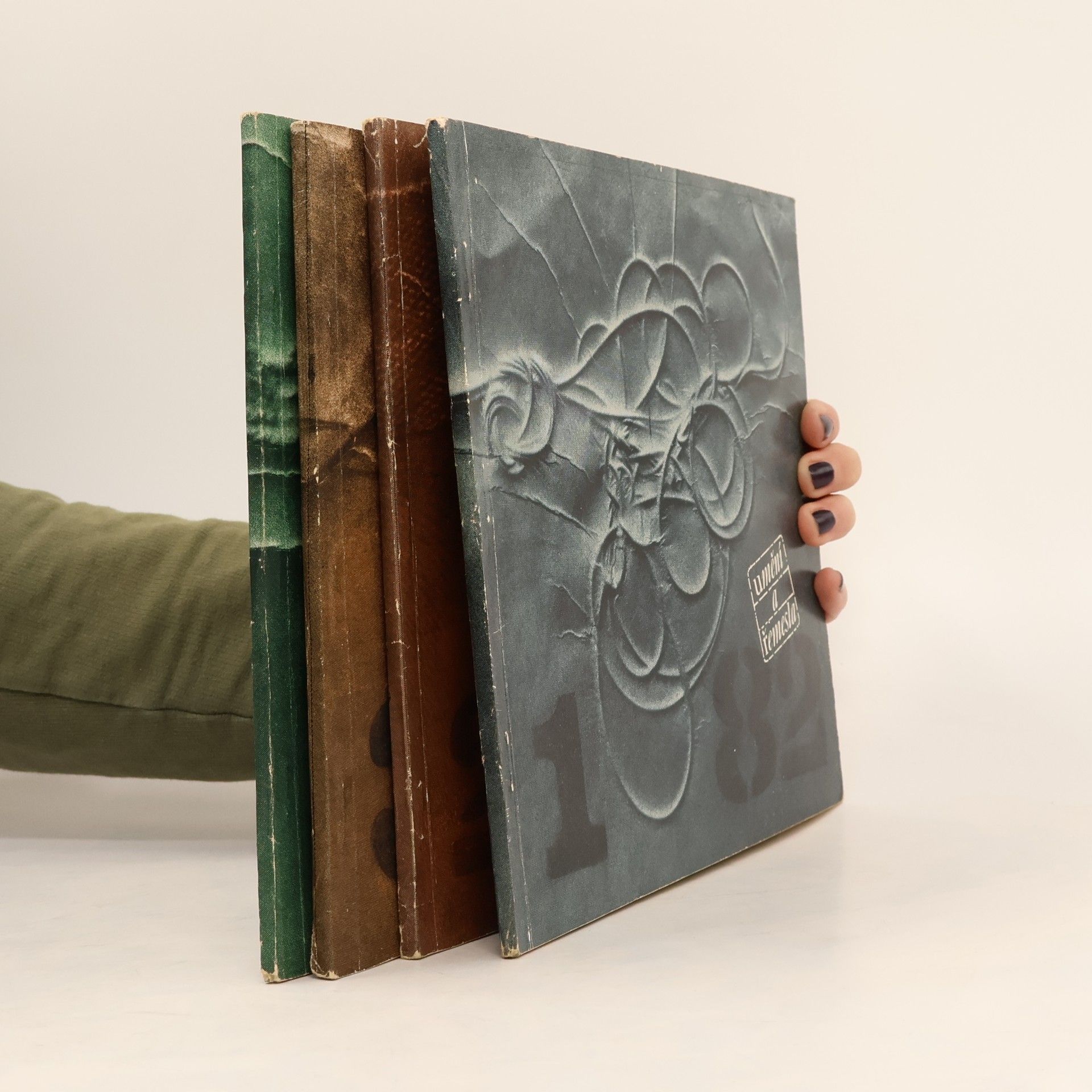 Collectif d'auteurs Umění a řemesla 1-4/1982