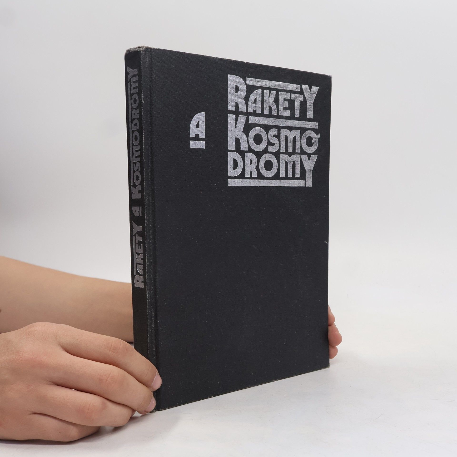 Lubomír Popelínský Rakety a kosmodromy