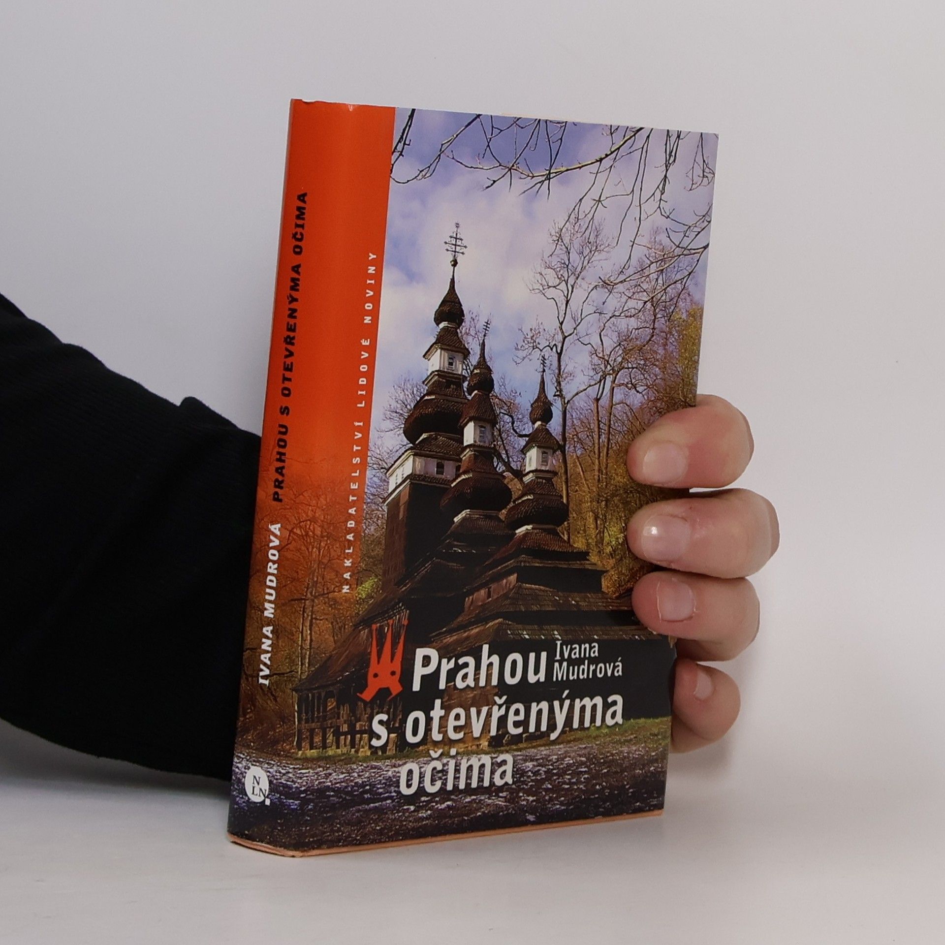 Ivana Mudrová Prahou s otevřenýma očima