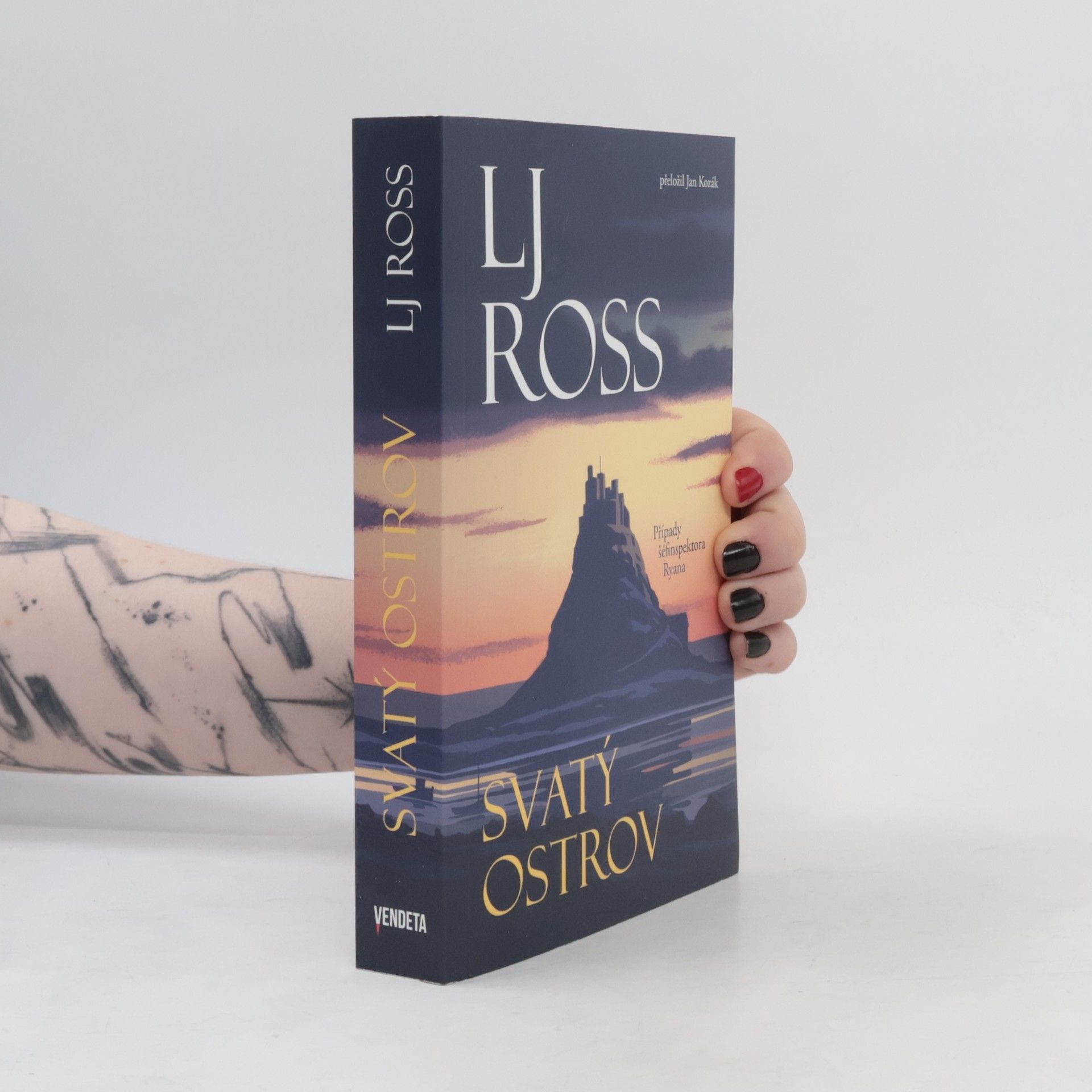 L. J. Ross Svatý ostrov