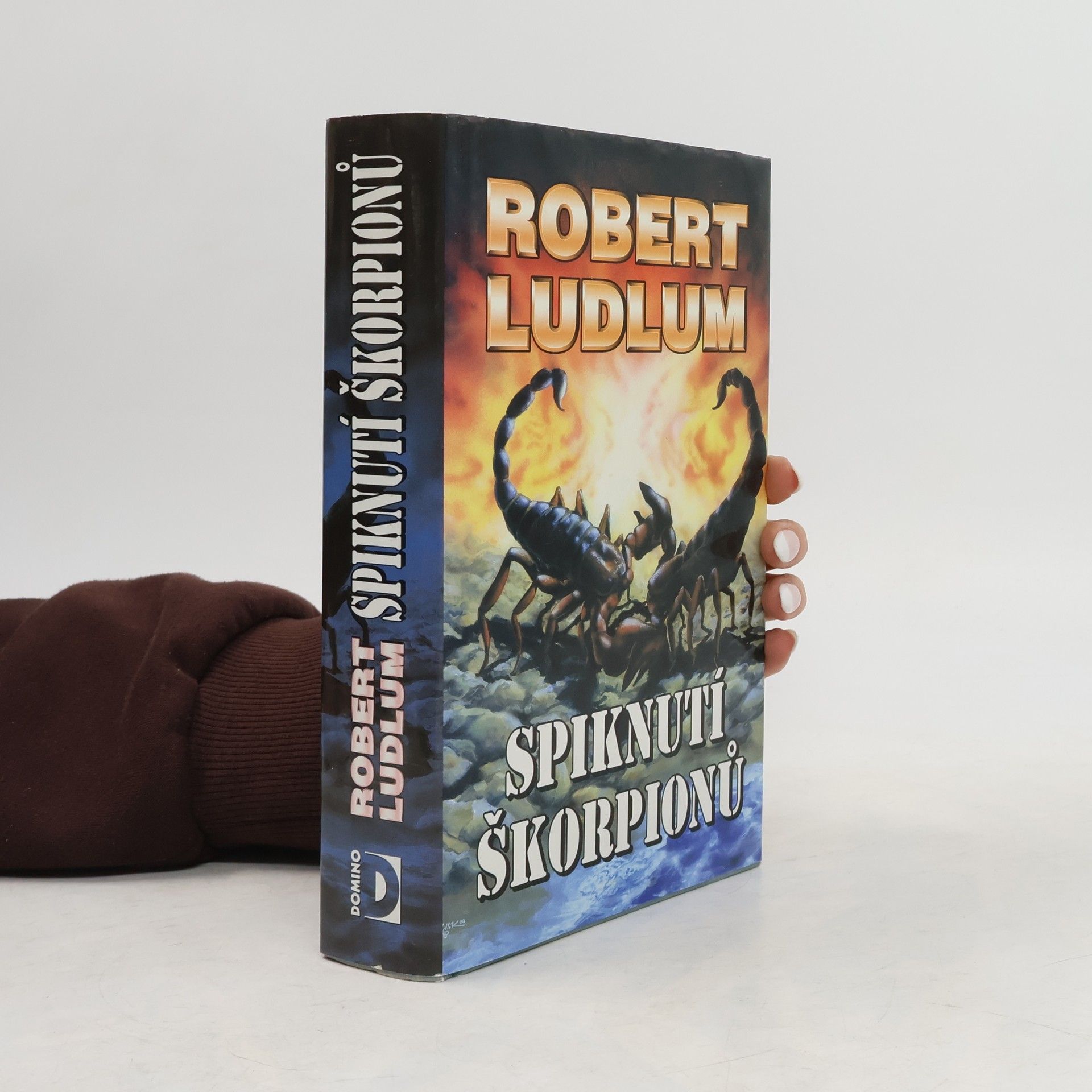 Robert Ludlum Spiknutí škorpionů
