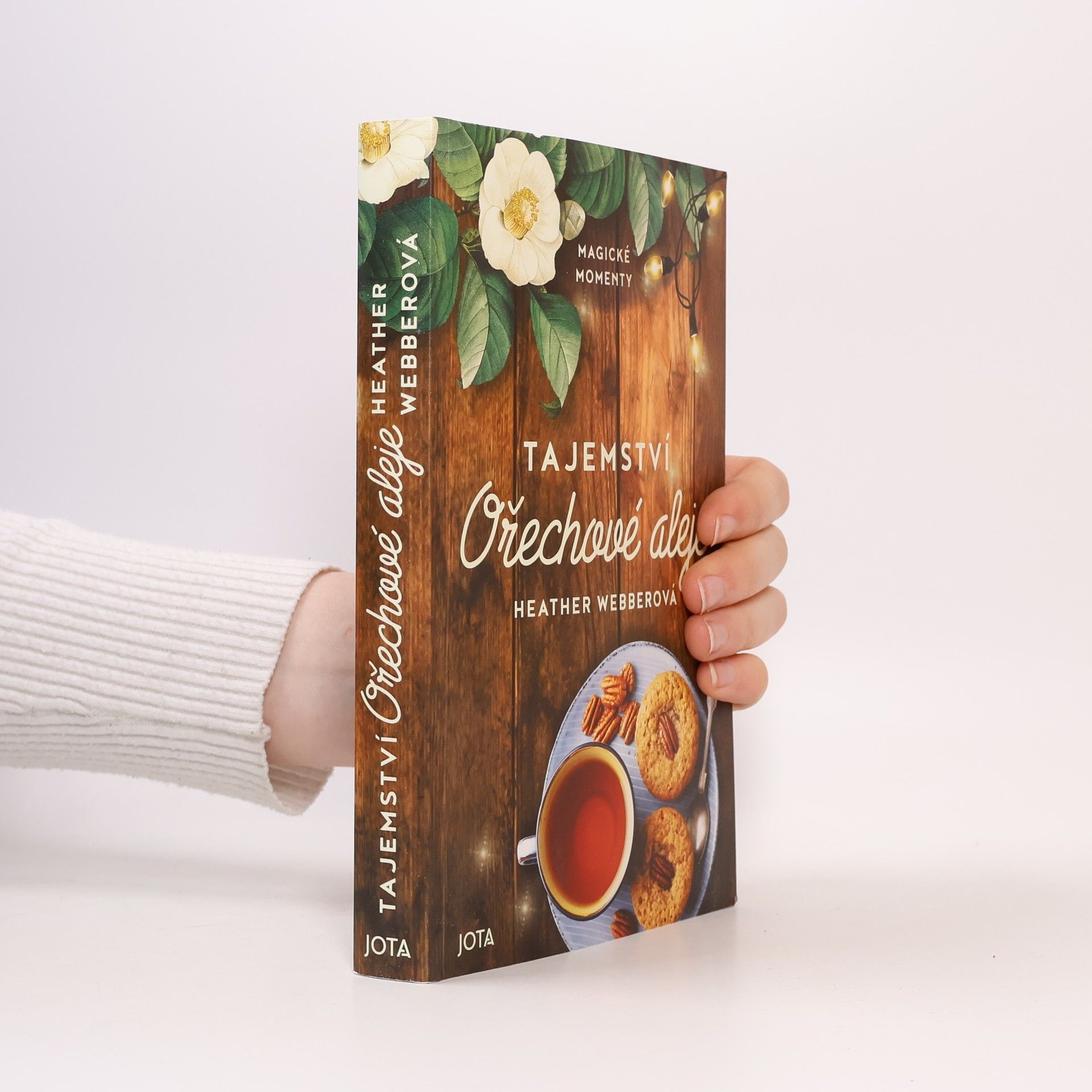 Heather Webber Tajemství ořechové aleje