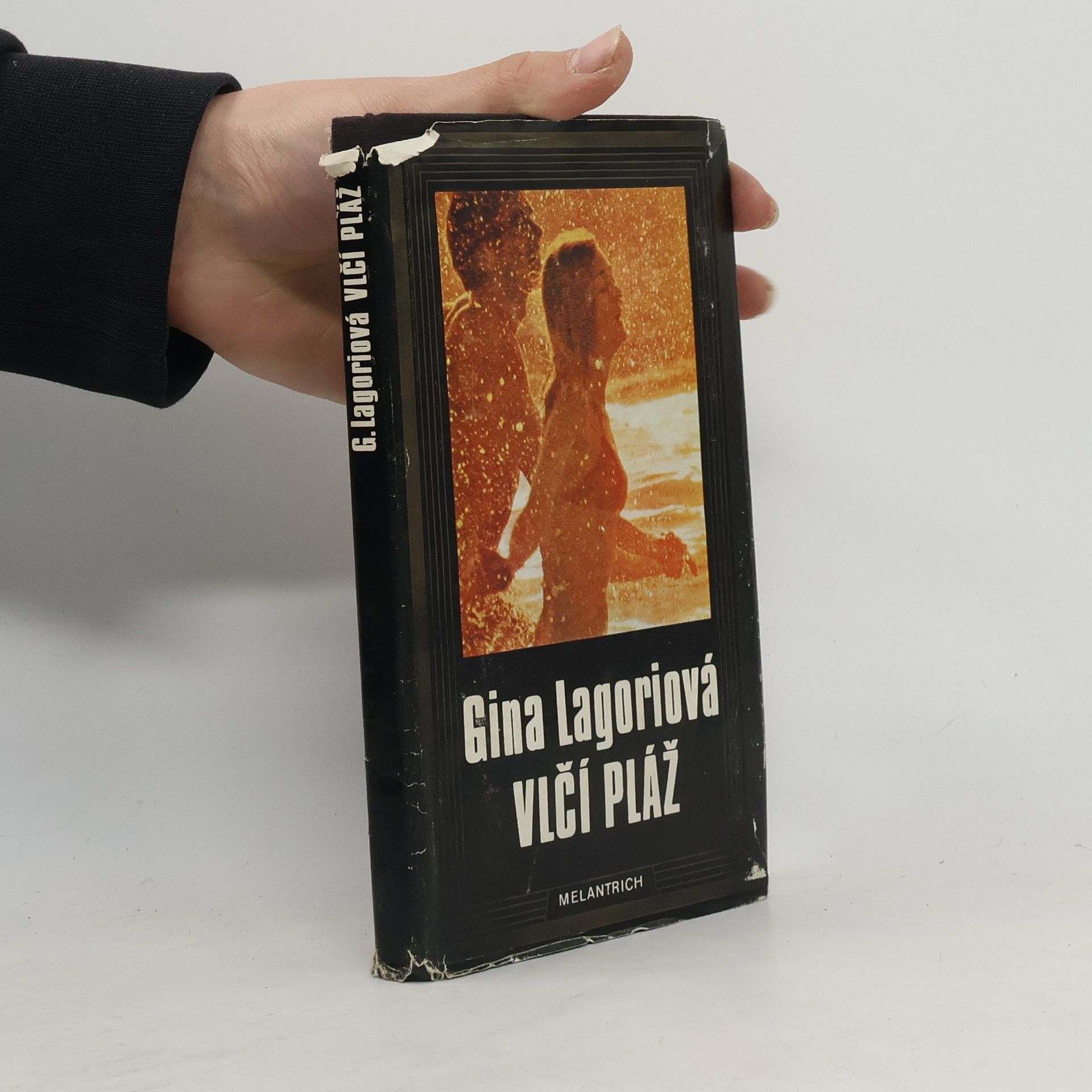 Gina Lagori Vlčí pláž