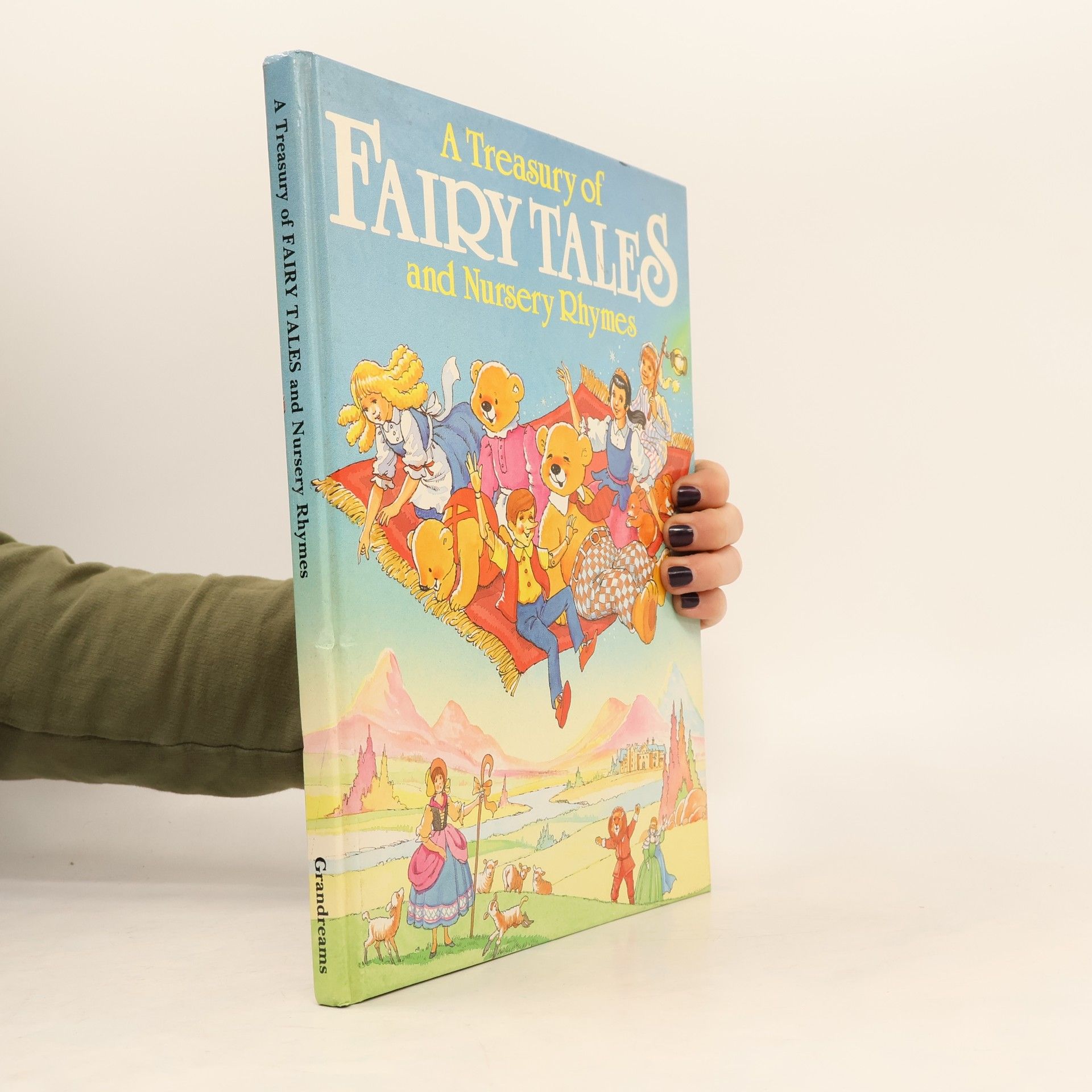 A Treasury of Fairy Tales and Nursery Rhymes