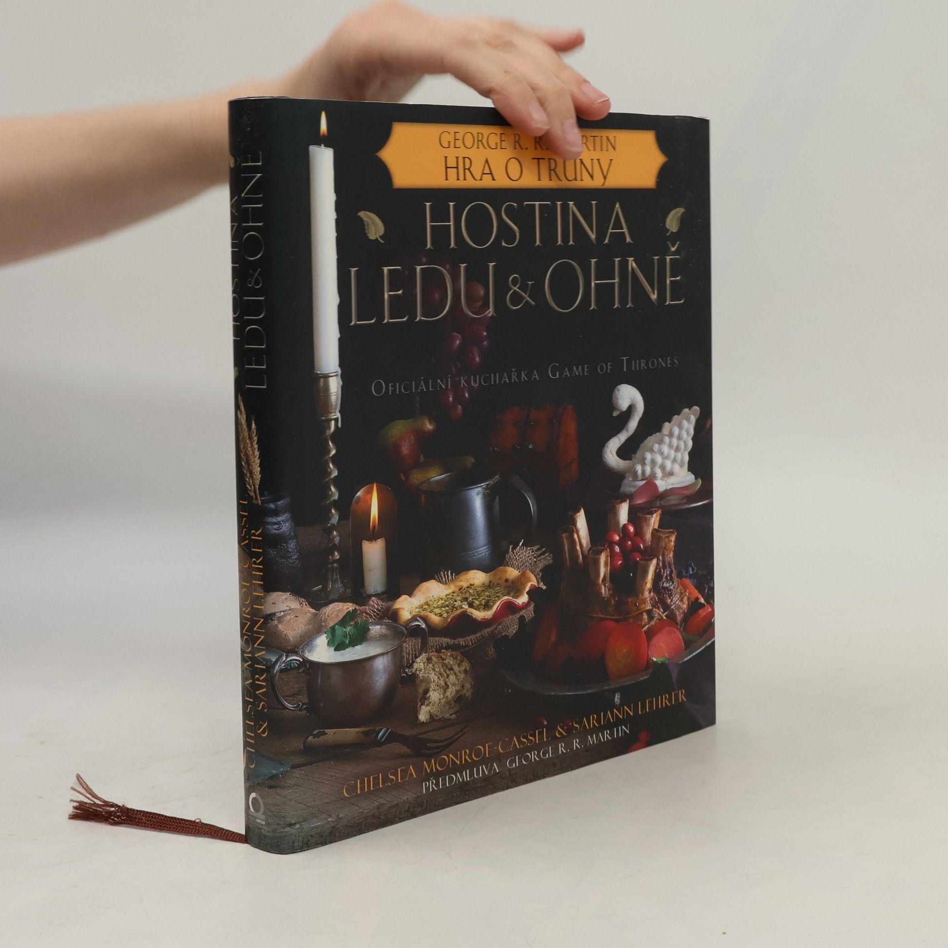 Chelsea Monroe-Cassel Hostina ledu a ohně