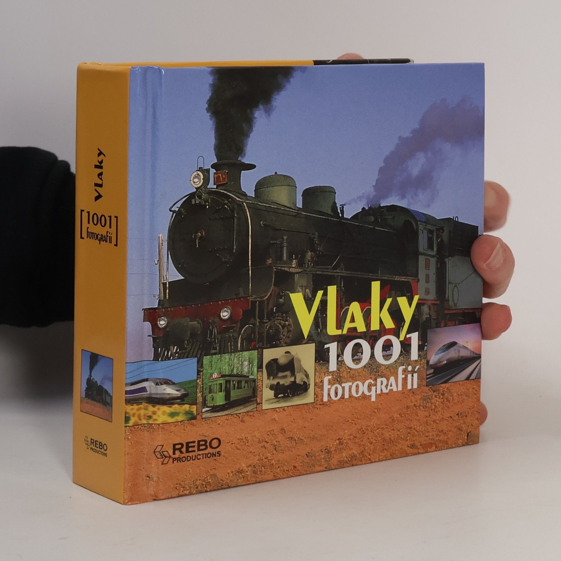 Auteurscollectief Vlaky: 1001 fotografií