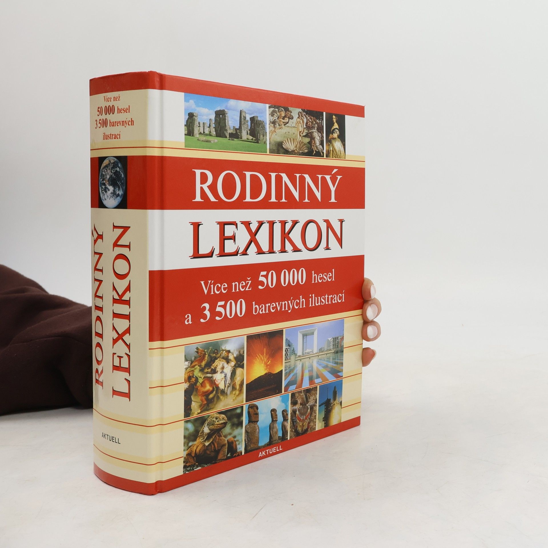 Rodinný lexikon: více než 50 000 hesel a 3 500 barevných ilustrací