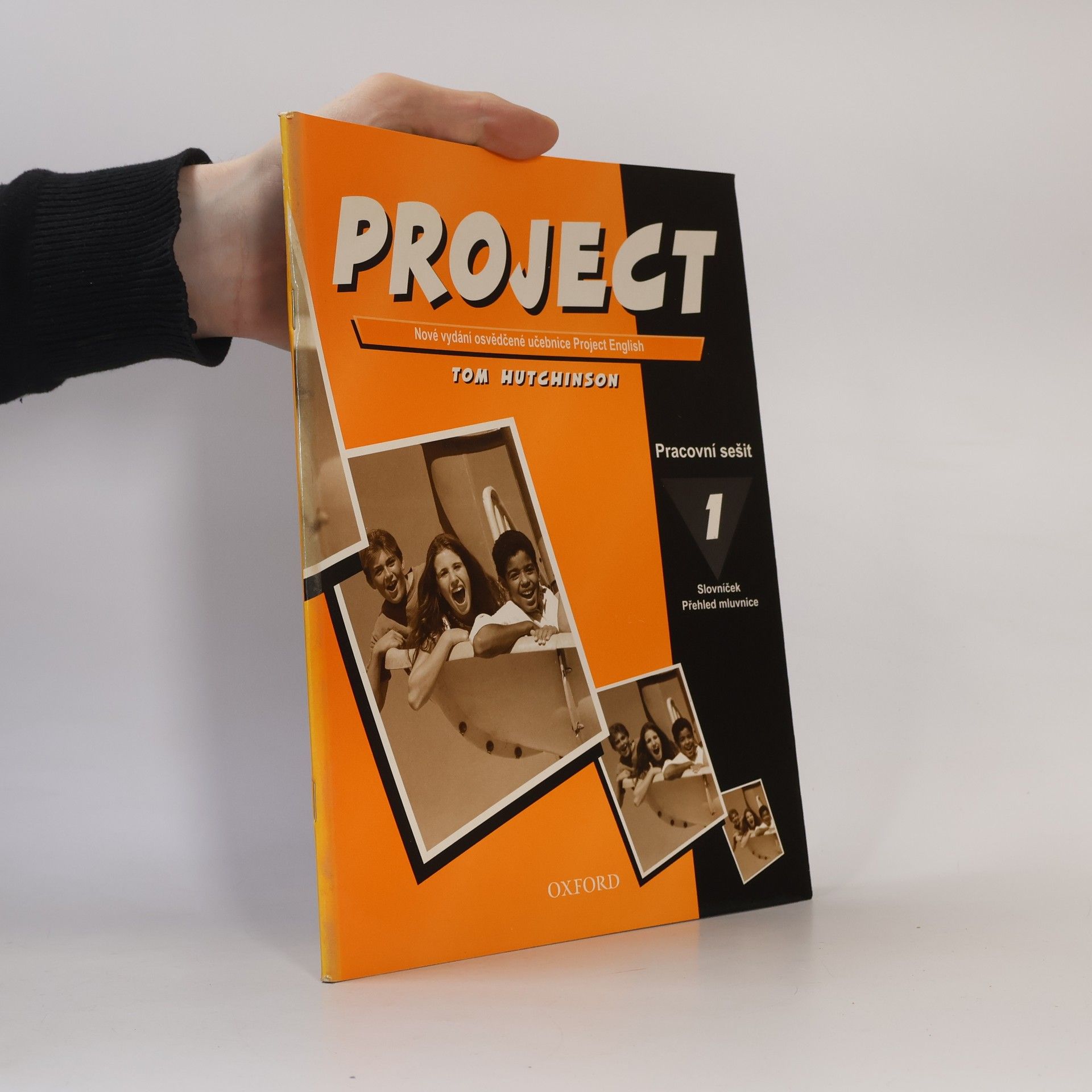 Tom Hutchinson Project 1 workbook czech edition