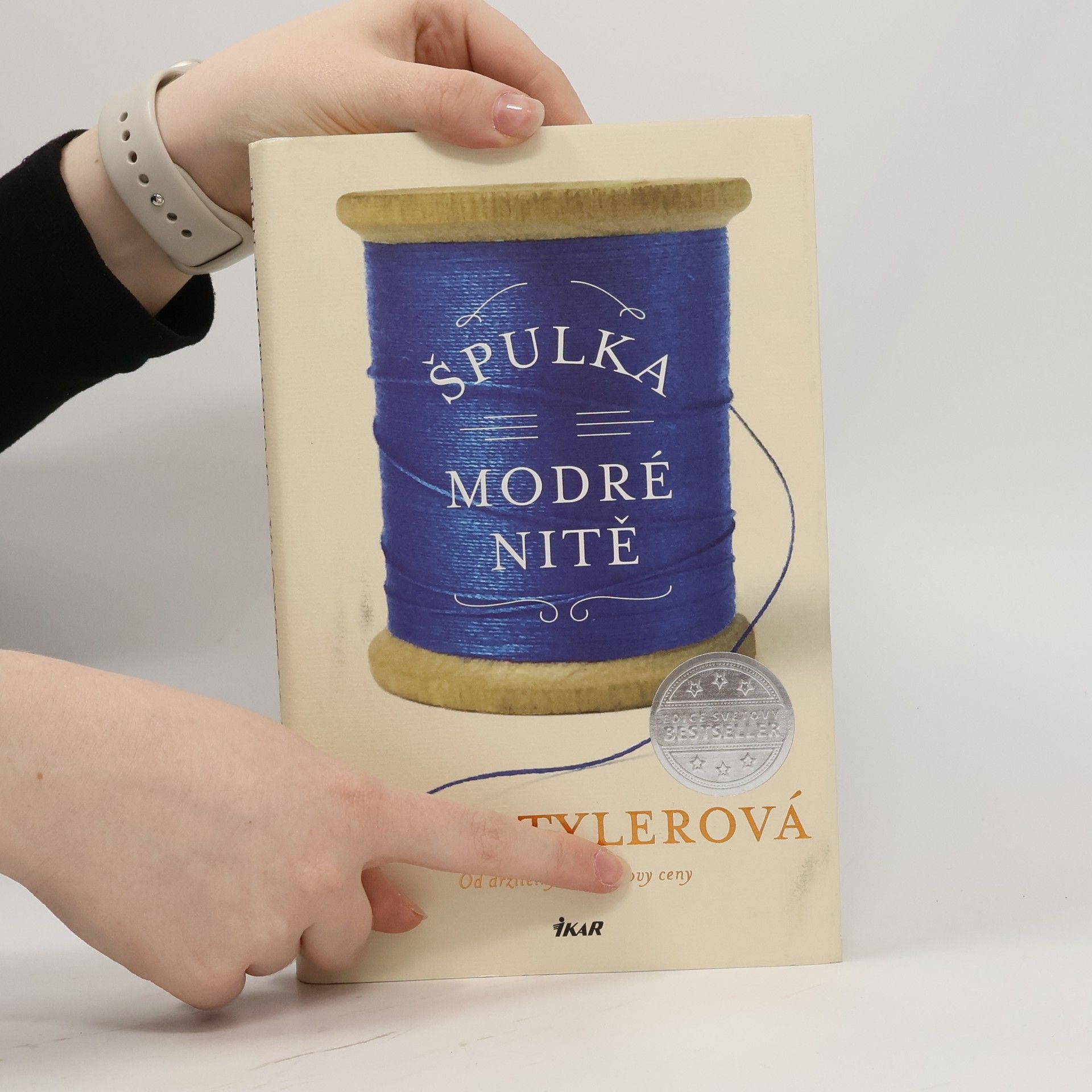 Anne Tyler Špulka modré nitě