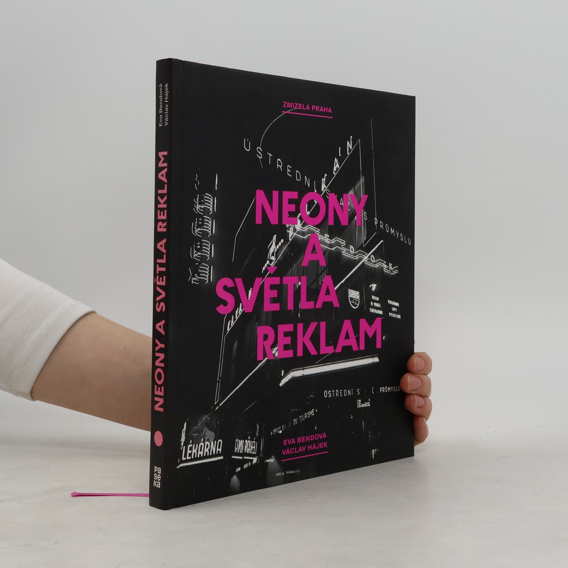 Eva Bendová Neony a světla reklam