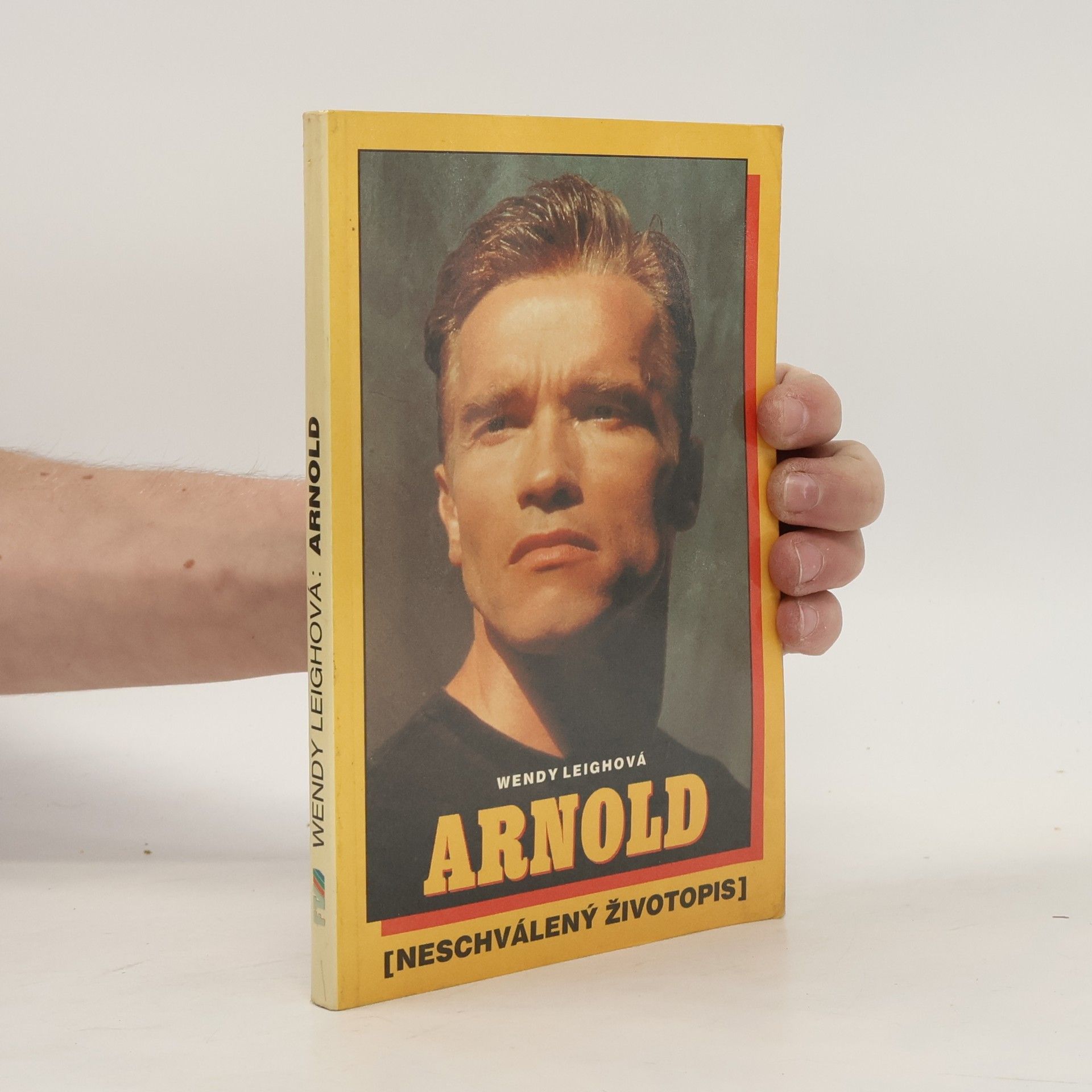 Wendy Leigh Arnold. Neschválený životopis