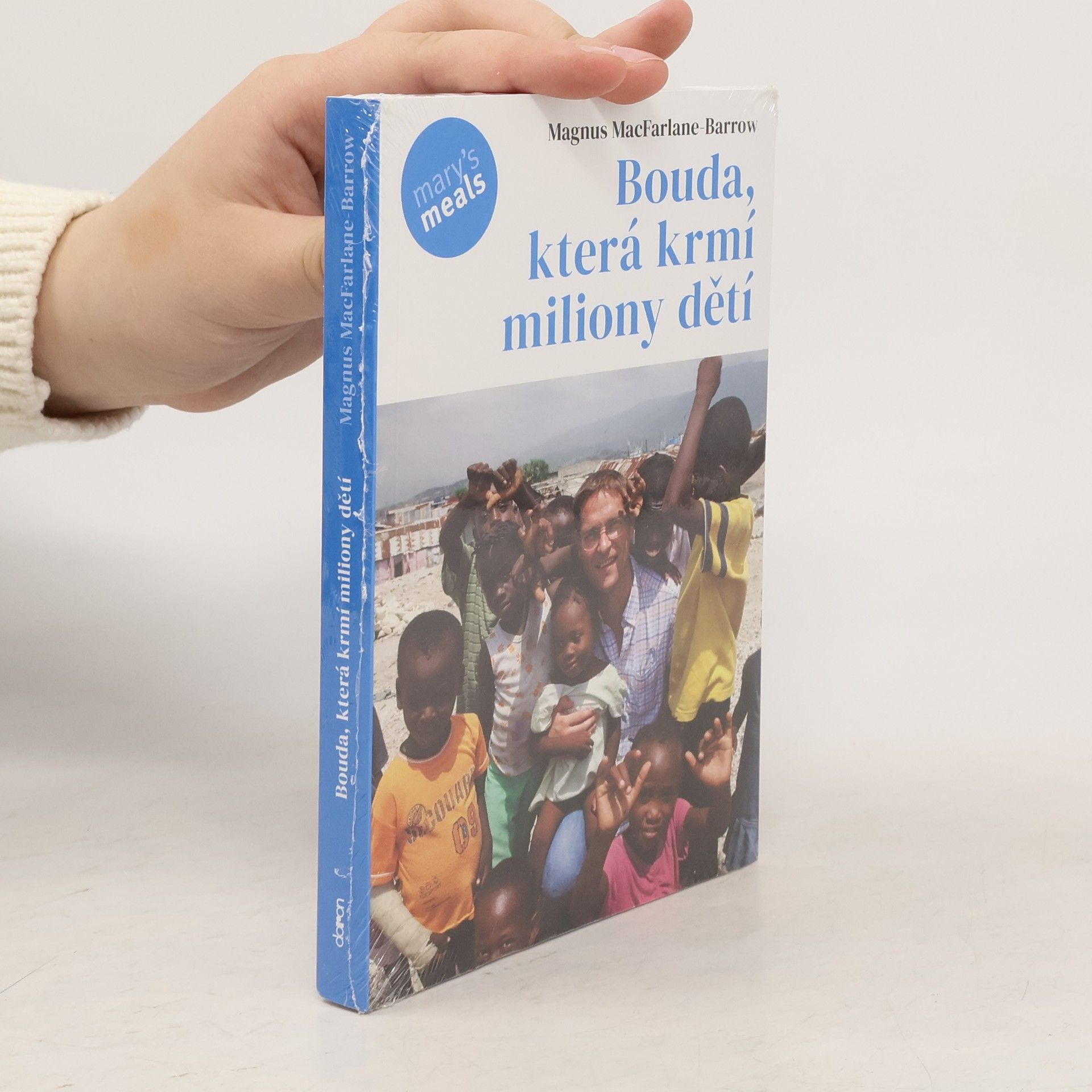 Magnus MacFarlane-Barrow Bouda, která krmí miliony dětí
