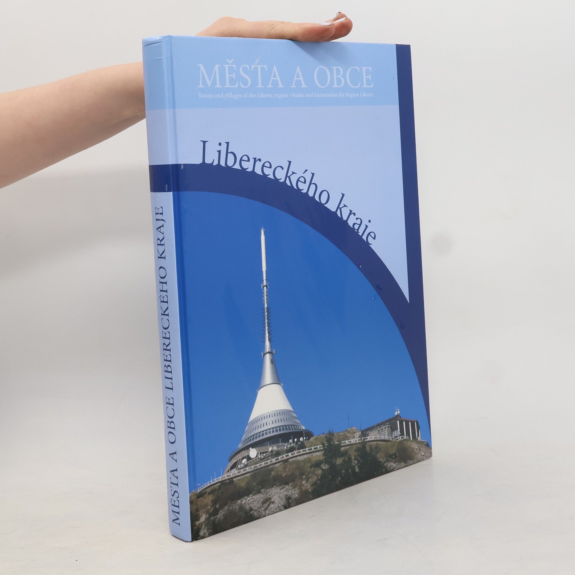 Various authors Města a obce Libereckého kraje