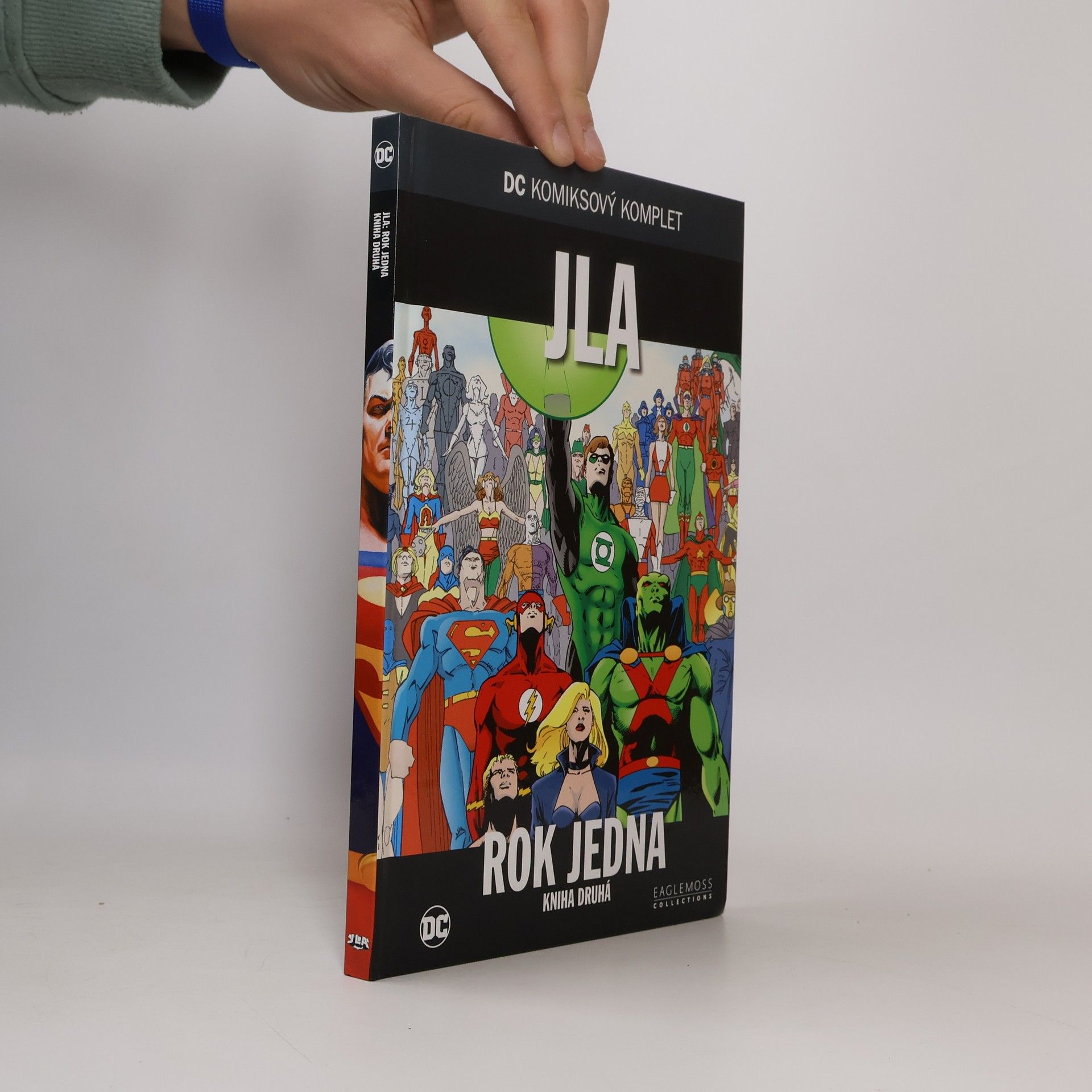 Kolektiv autorů JLA. Rok jedna. Kniha druhá